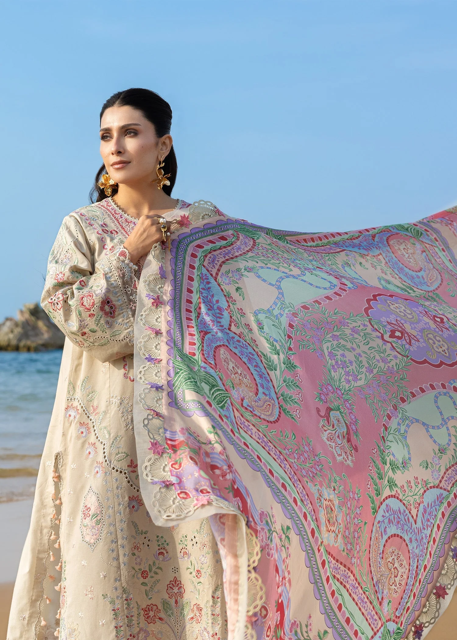 Sadaf Fawad Khan Festive Luxury Lawn – Sunehri - Image 6
