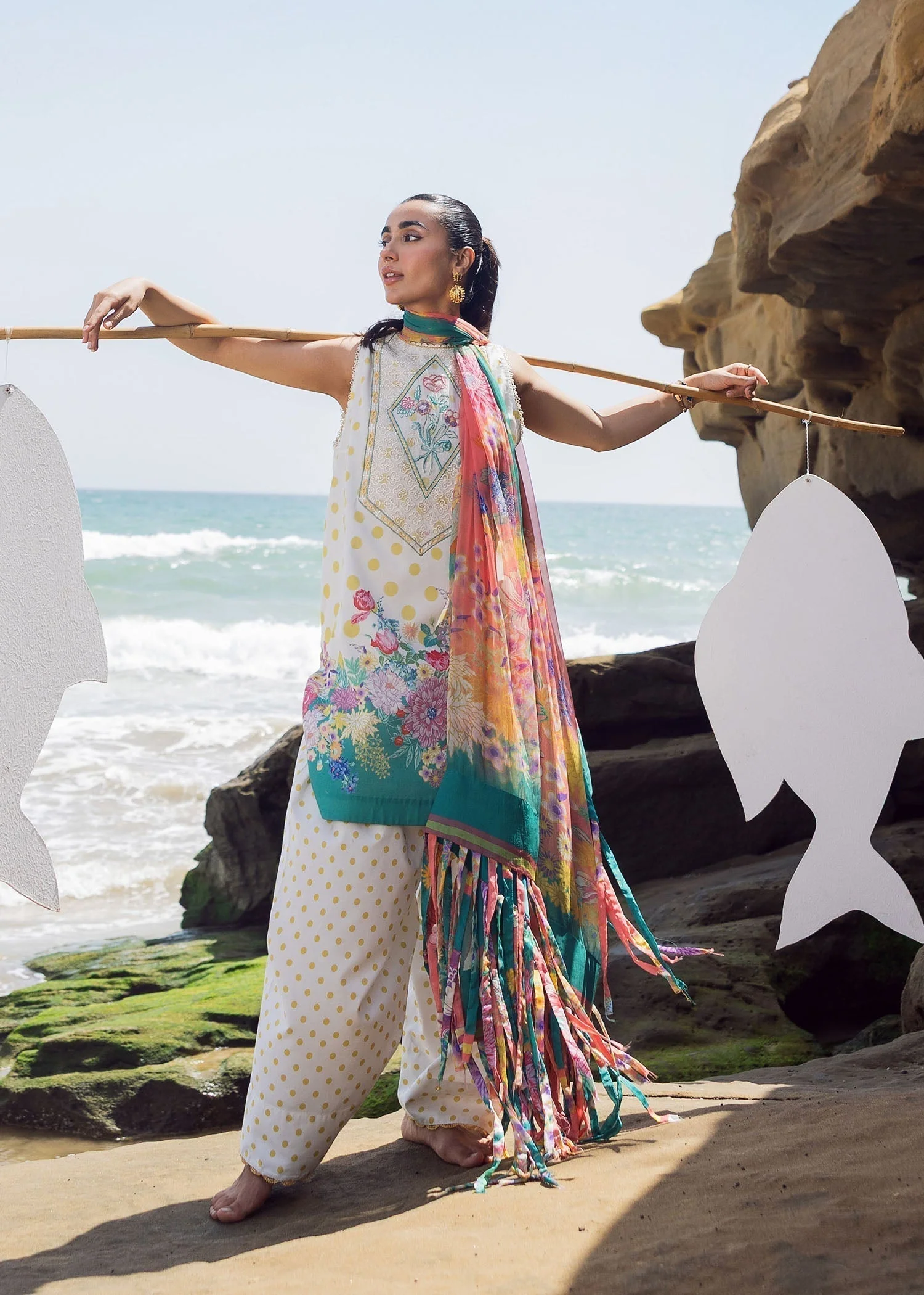 Sadaf Fawad Khan Siraa Everyday Lawn – Retro Polka