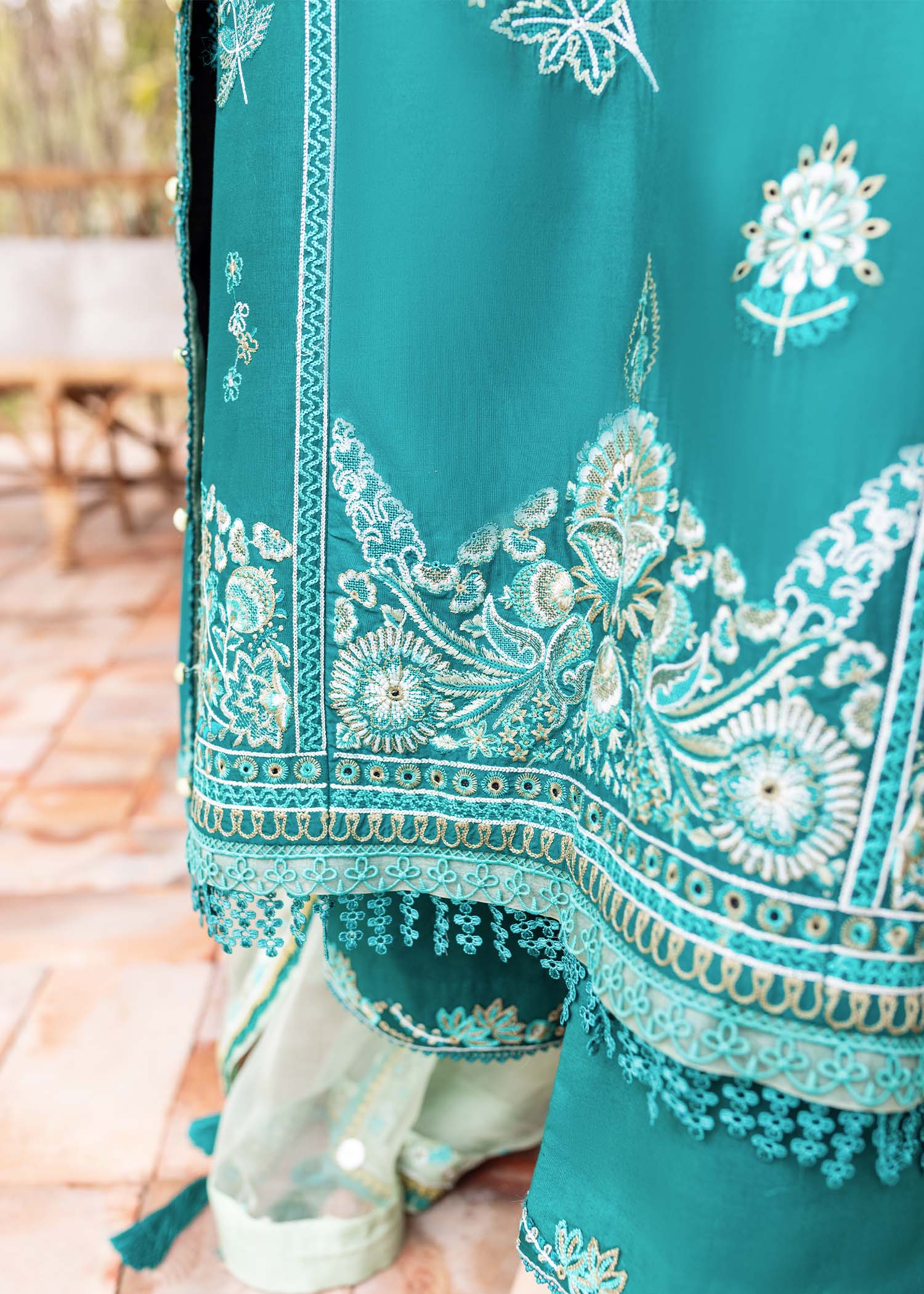 Sadaf Fawad Khan Siraa Festive Lawn β Faizah (A) - Image 5