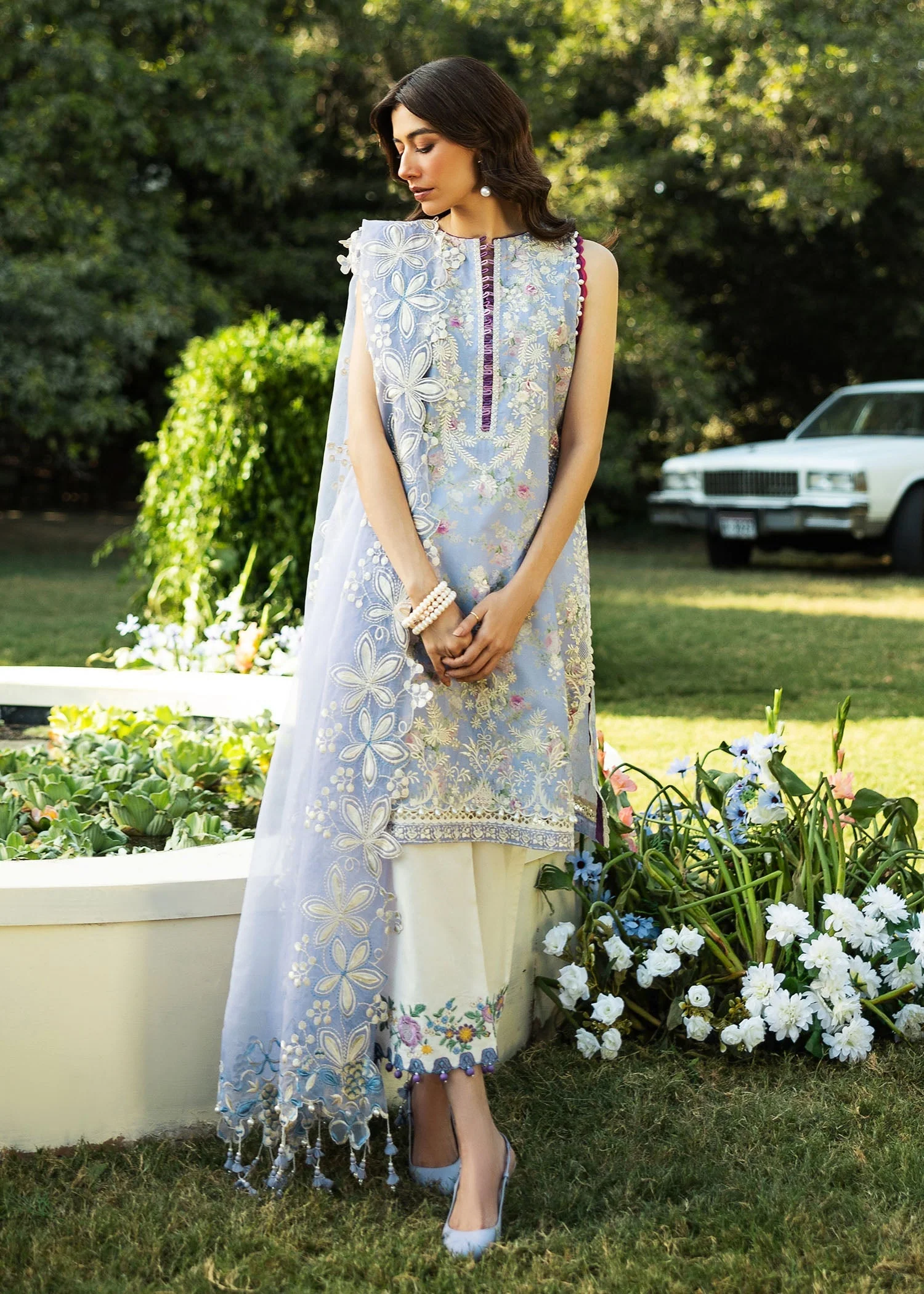 Sadaf Fawad Khan Siraa Luxury Lawn – BLOOM - A - Image 4