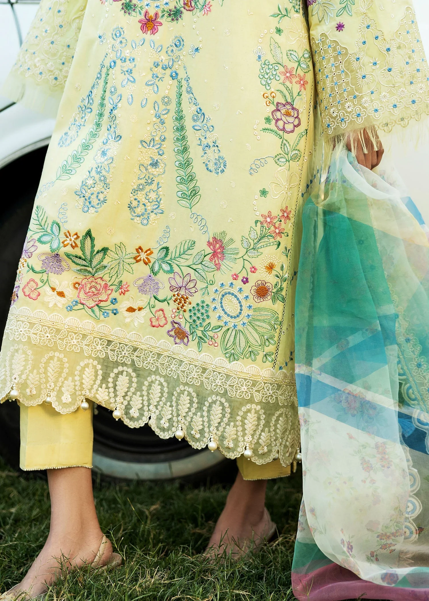 Sadaf Fawad Khan Siraa Luxury Lawn β MID SUMMER EVENING - B - Image 6