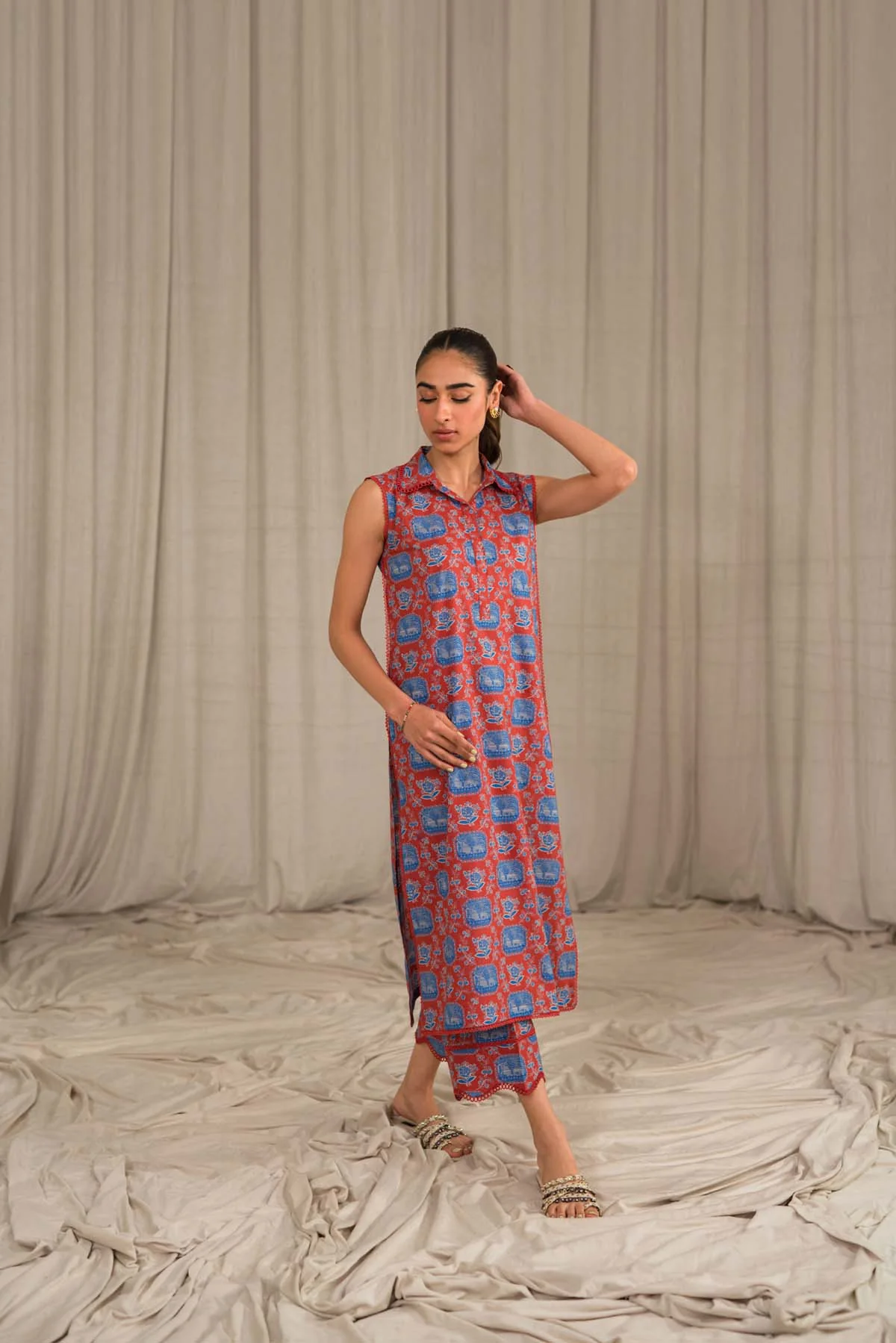 Sahar Co-Ords Lawn – Printed Lawn 2 Piece S24-PL-V1-14 - Image 3