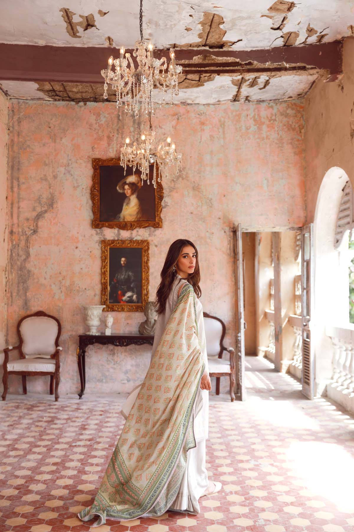 Sahar Eid Edit Vol-2 – Embroidered Slub Lawn 3 Piece SSL-V3-23-22 - Image 4