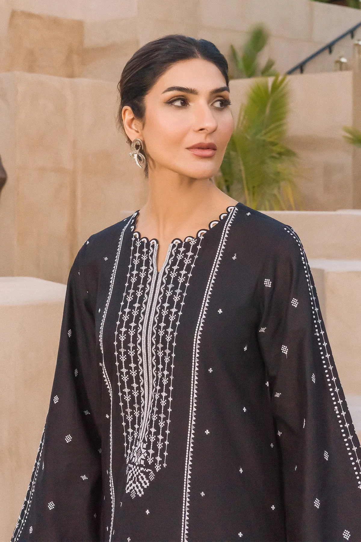 Sahar Mirage Luxury x Kiran Malik Lawn Collection – Chikankari 3 Piece-S24-CK-L1-04 - Image 2