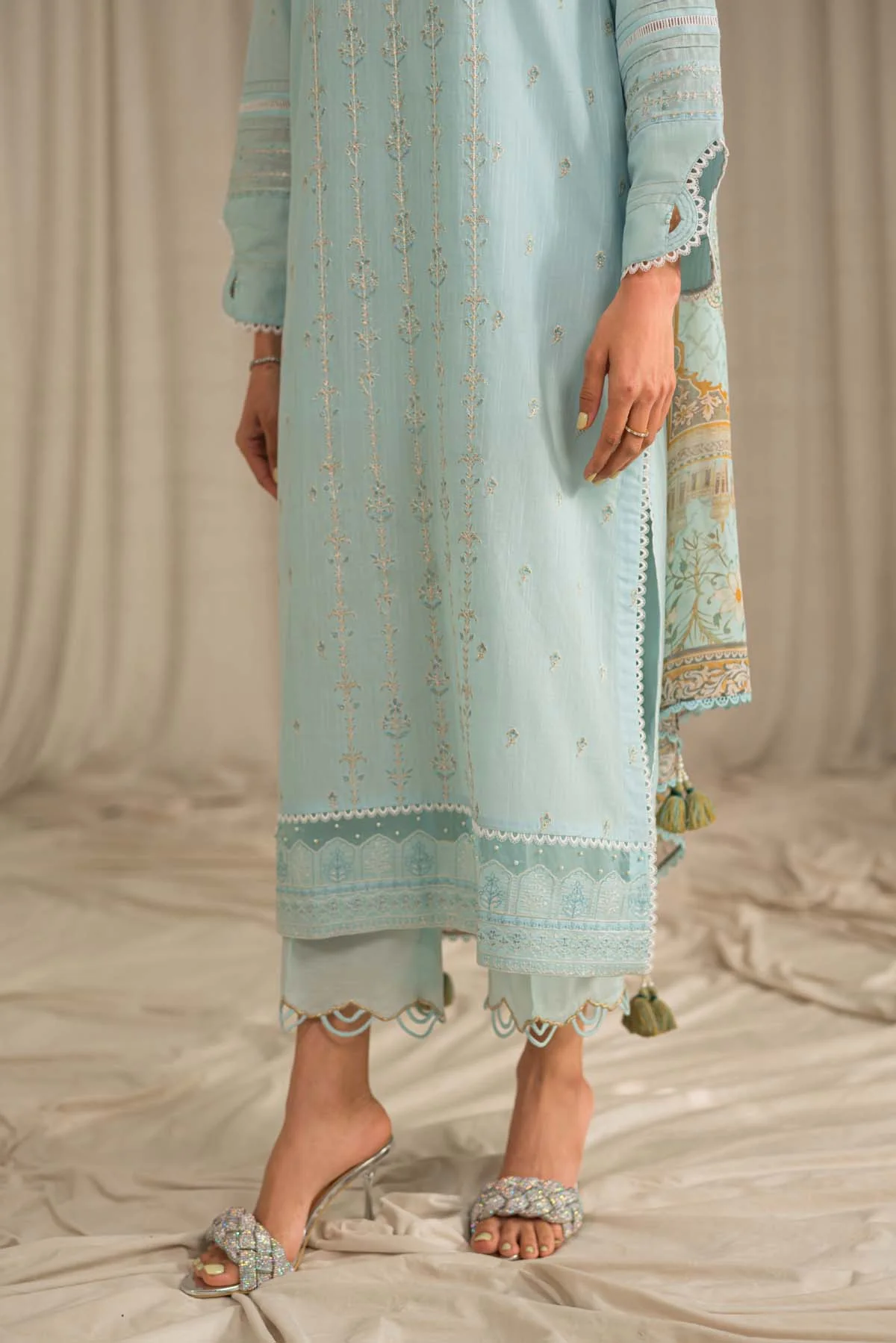Sahar Mirage Luxury x Kiran Malik Lawn Collection – Slub Lawn 3 Piece (Embroidered)-S24-ES-L1-01 - Image 6