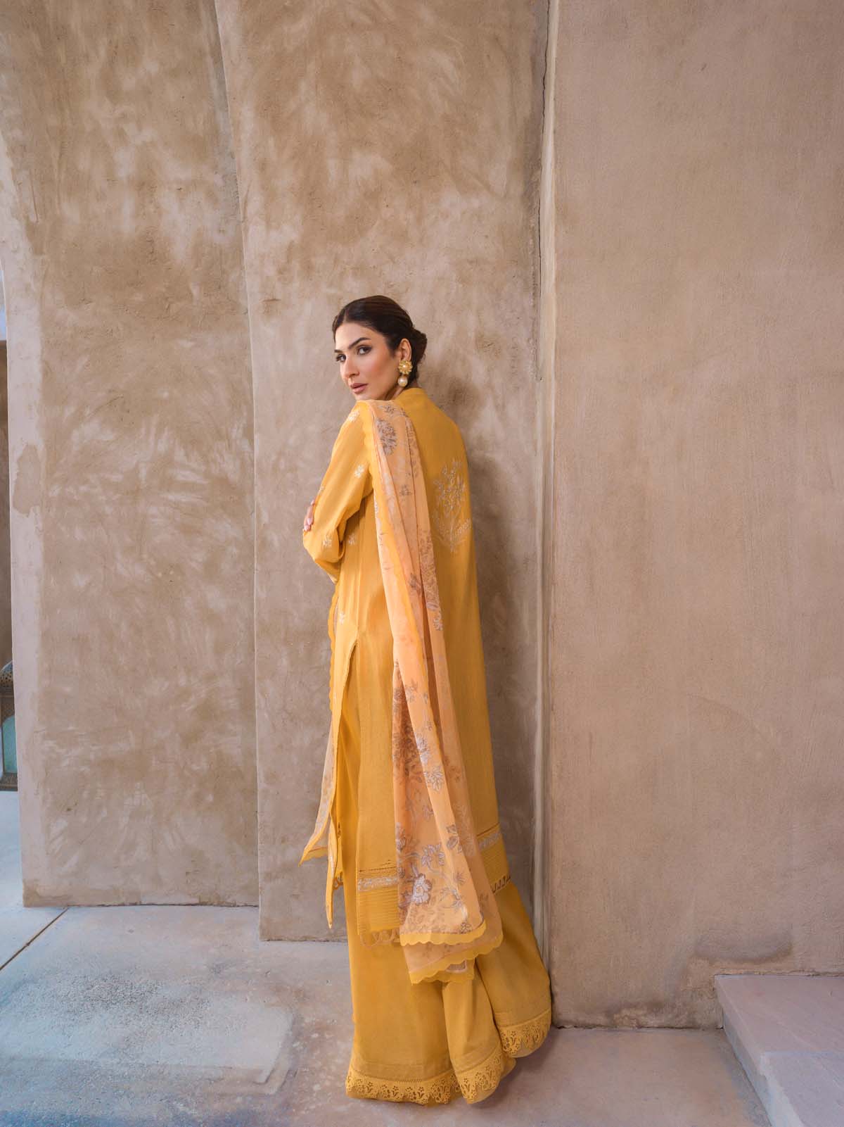 Sahar Mirage Luxury x Kiran Malik Lawn Collection – Slub Lawn 3 Piece (Embroidered)-S24-ES-L1-02 - Image 3