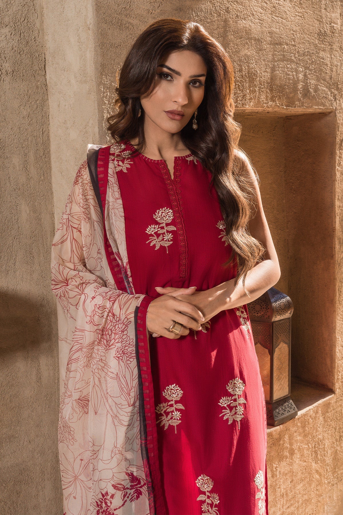 Sahar Mirage Luxury x Kiran Malik Lawn Collection – Slub Lawn 3 Piece (Embroidered)-S24-ES-L1-03 - Image 2