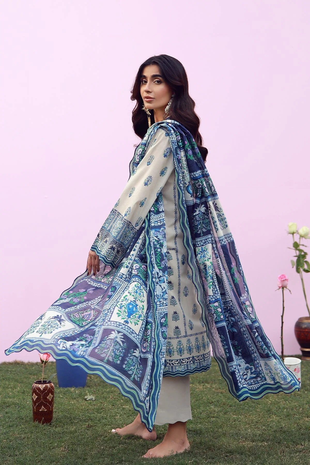 Sahar Mirha Lawn – Indigo Cream Folk - Image 5