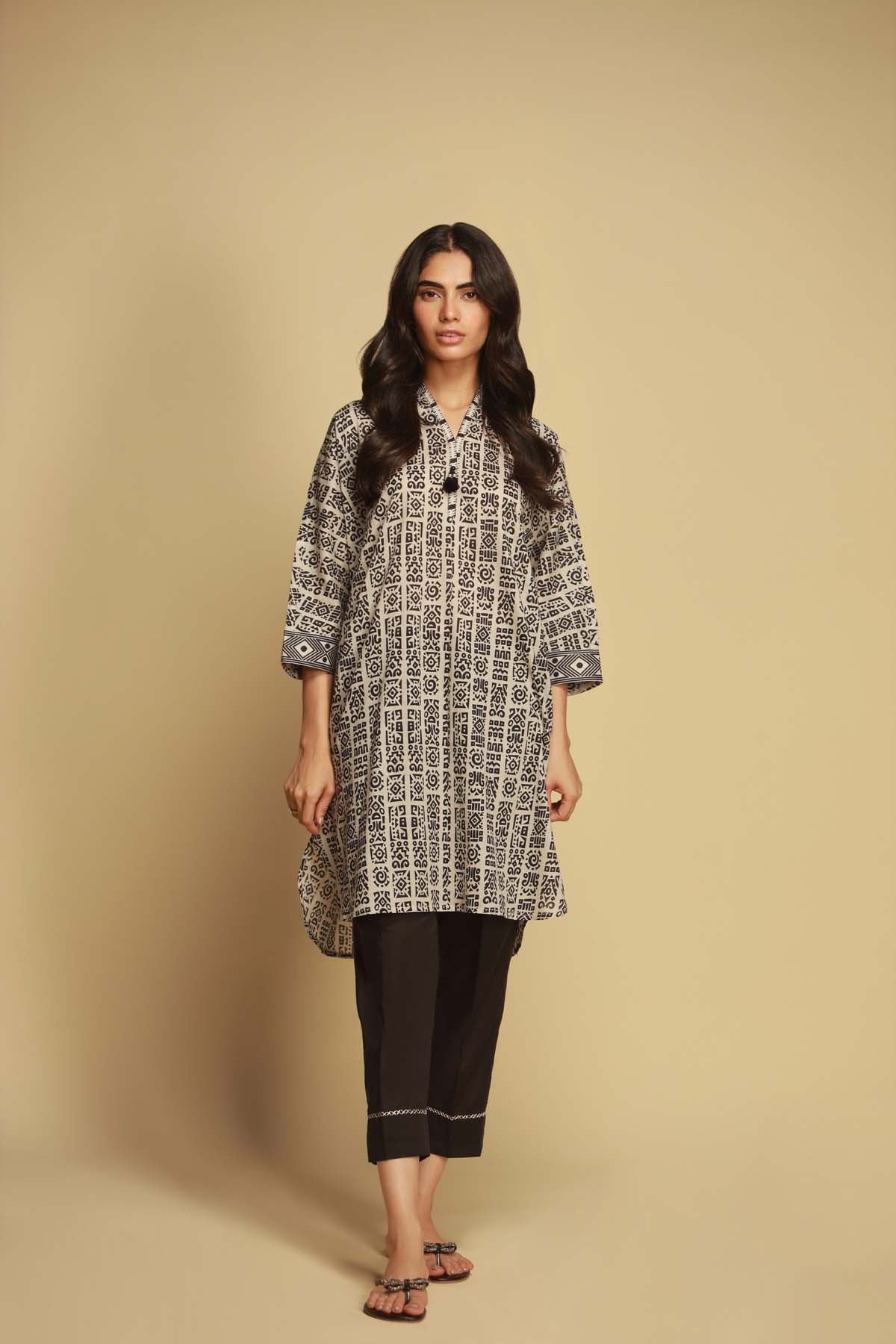 Sahar Monochrome Lawn Collection – SBW-23-01 - Image 3