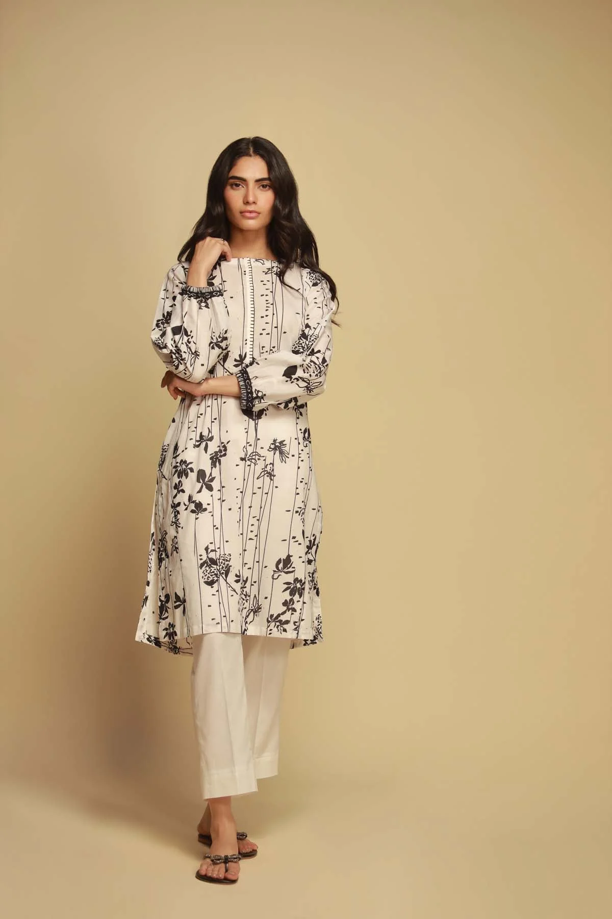 Sahar Monochrome Lawn Collection – SBW-23-02 - Image 5