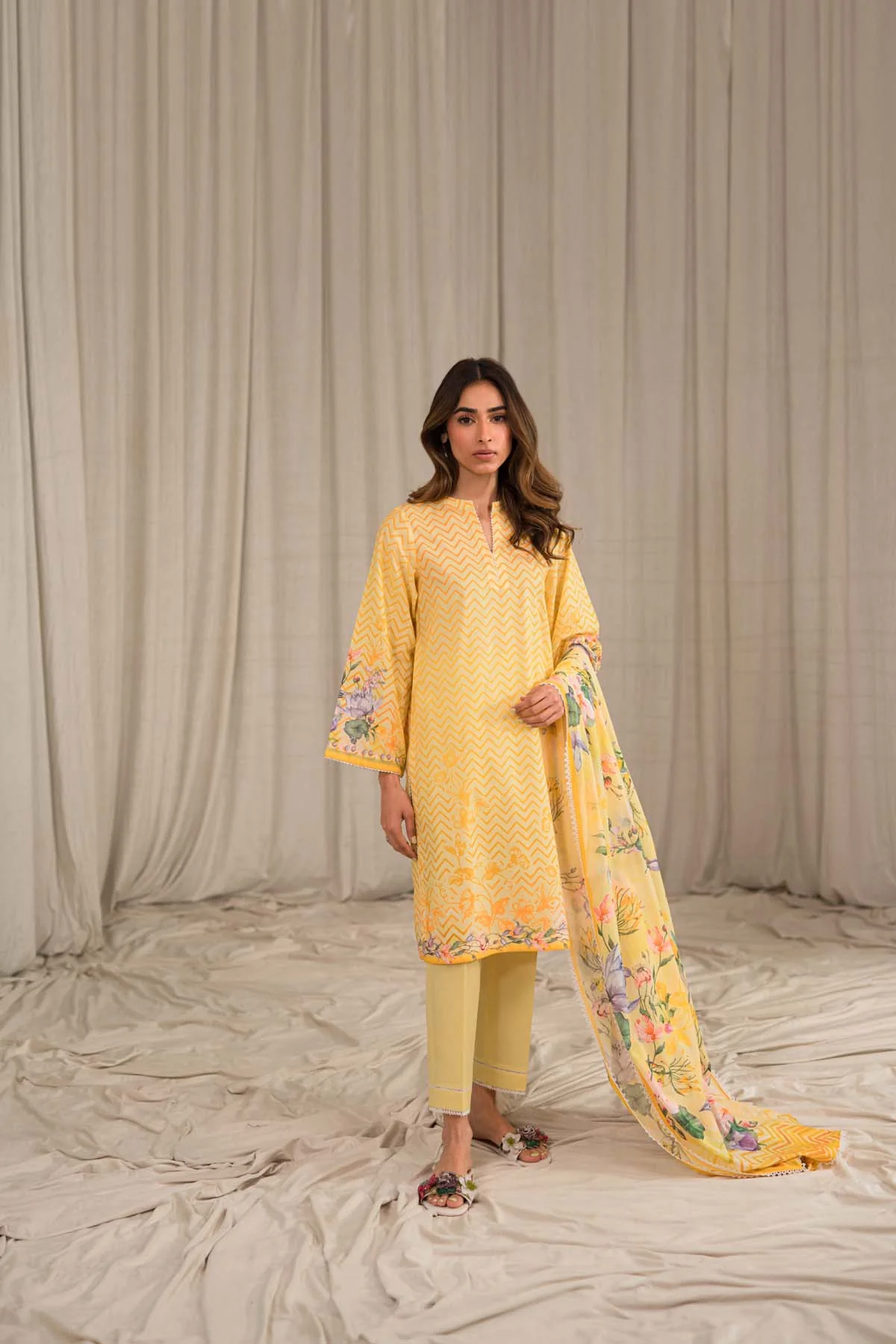 Sahar Printed Lawn – S24-PL-V1-05 - Image 4