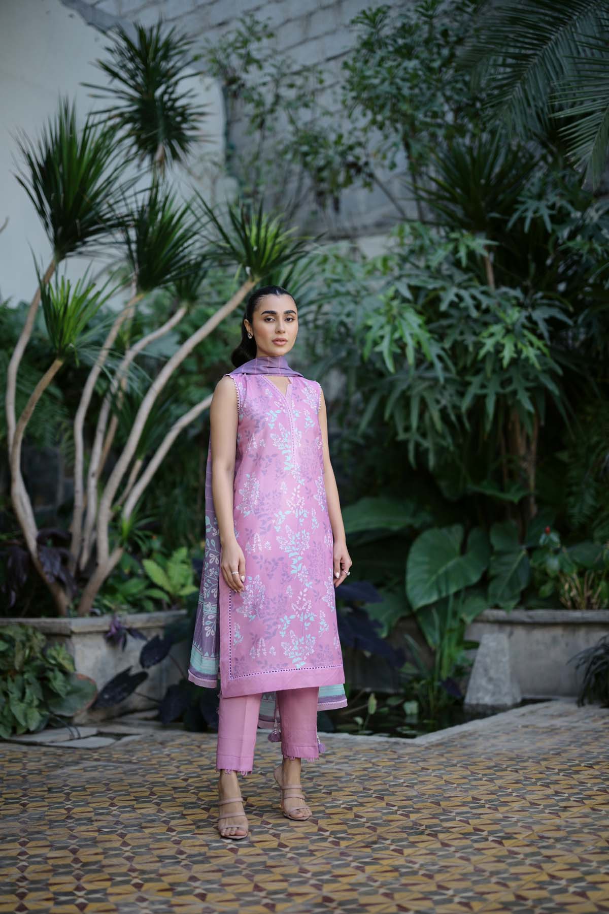 Sahar Printed Lawn –S24-PL-V1-21 - Image 5