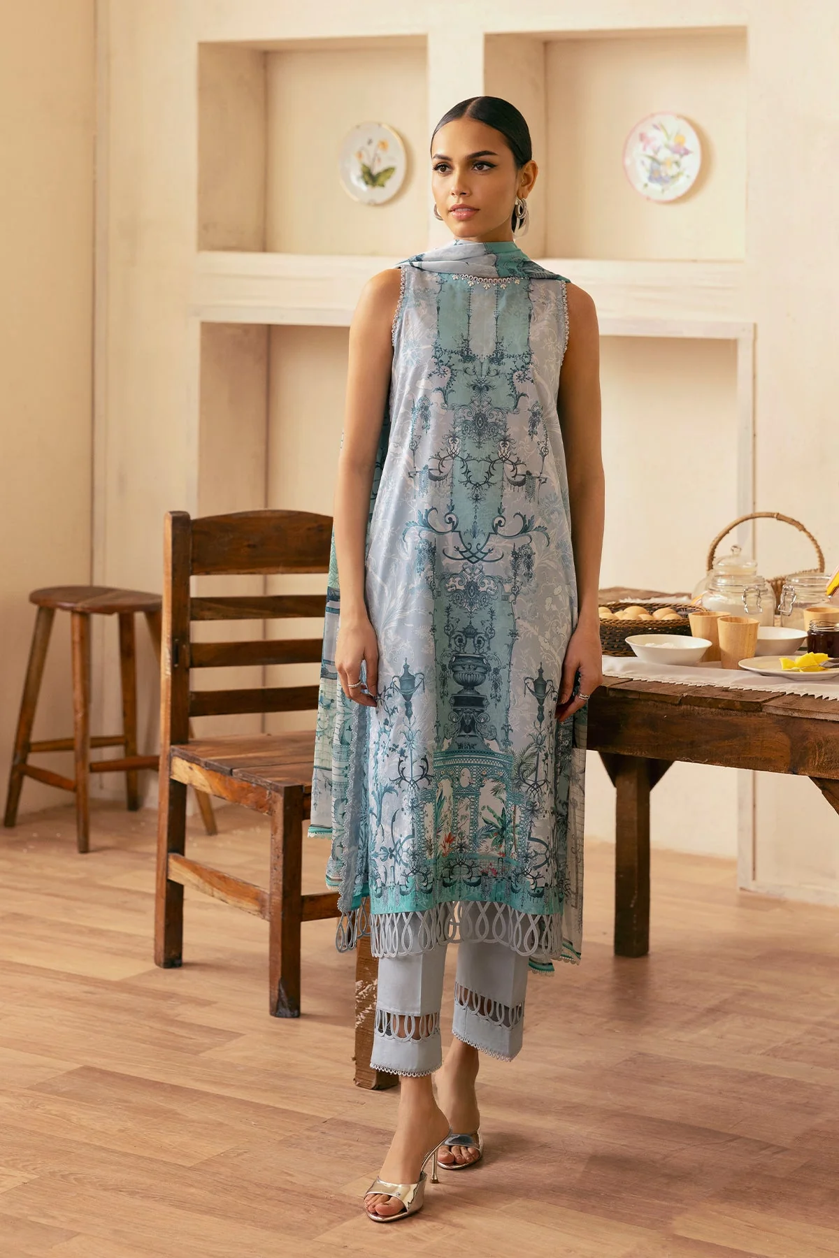 Sahar Selene Lawn – Silver Mist - Image 3