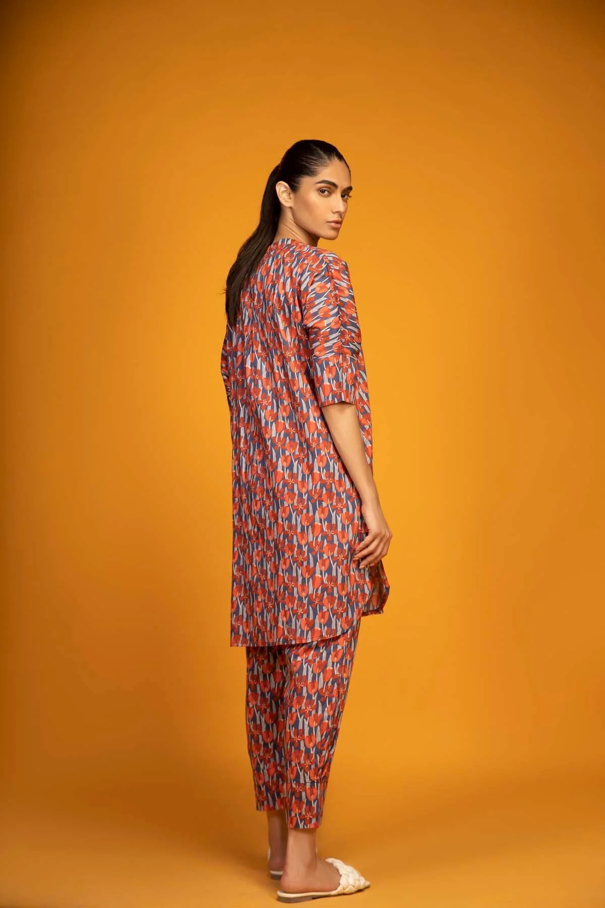 Sahar Spring/Summer Vol-2 – Printed Lawn 2 Piece SSL-V3-23-19 - Image 2