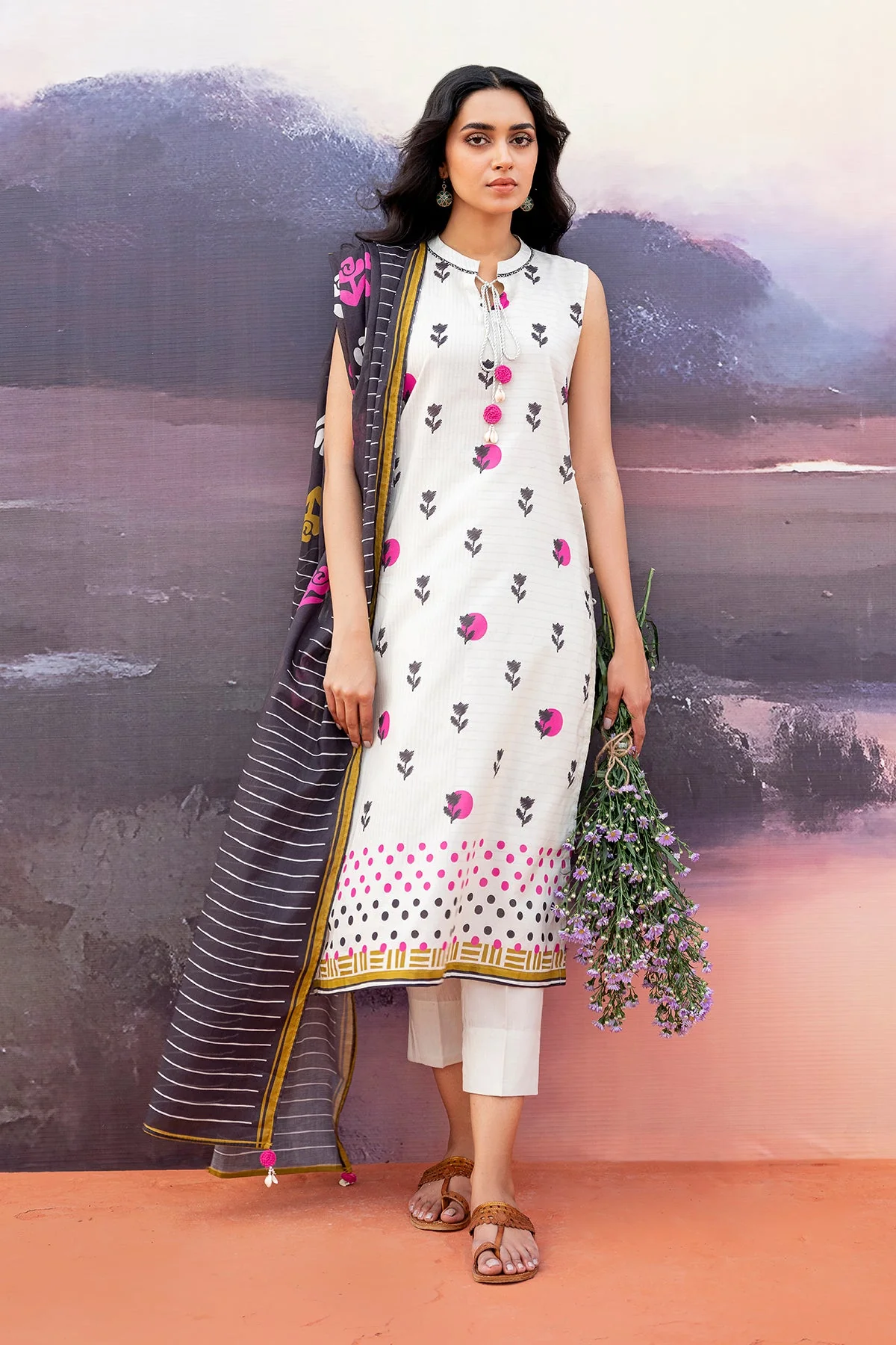 Sahar Spring/Summer Vol-2 – Printed Lawn 3 Piece SSL-V3-23-08 - Image 2