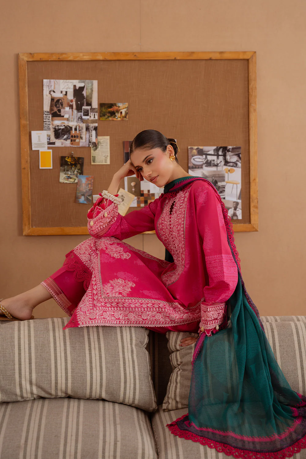 Saira Rizwan Laanem Spring/Summer Lawn – ELARA-A-SRL25-01 - Image 5