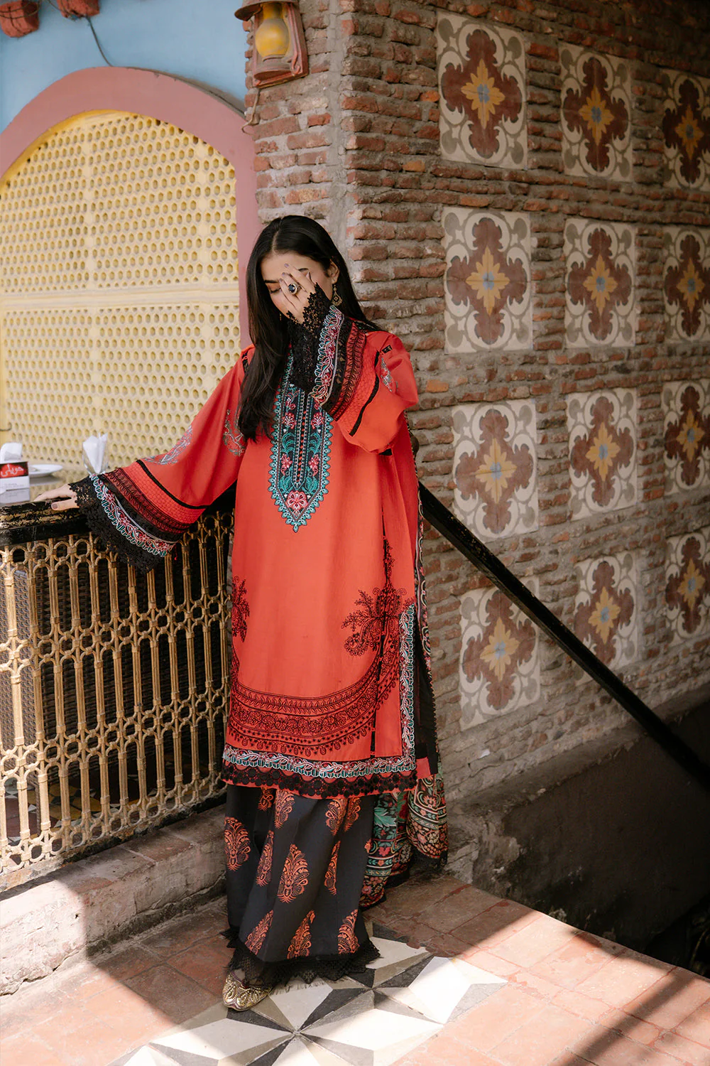 Saira Rizwan Laanem Spring/Summer Lawn – NAZLI-B-SRL25-06 - Image 2