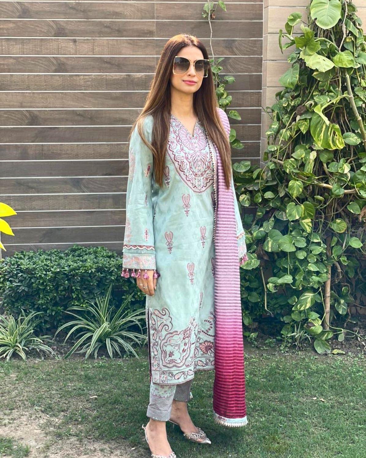 Saira Rizwan Luxury Lawn Collection '21 – VIRSA SR-05 - Image 4