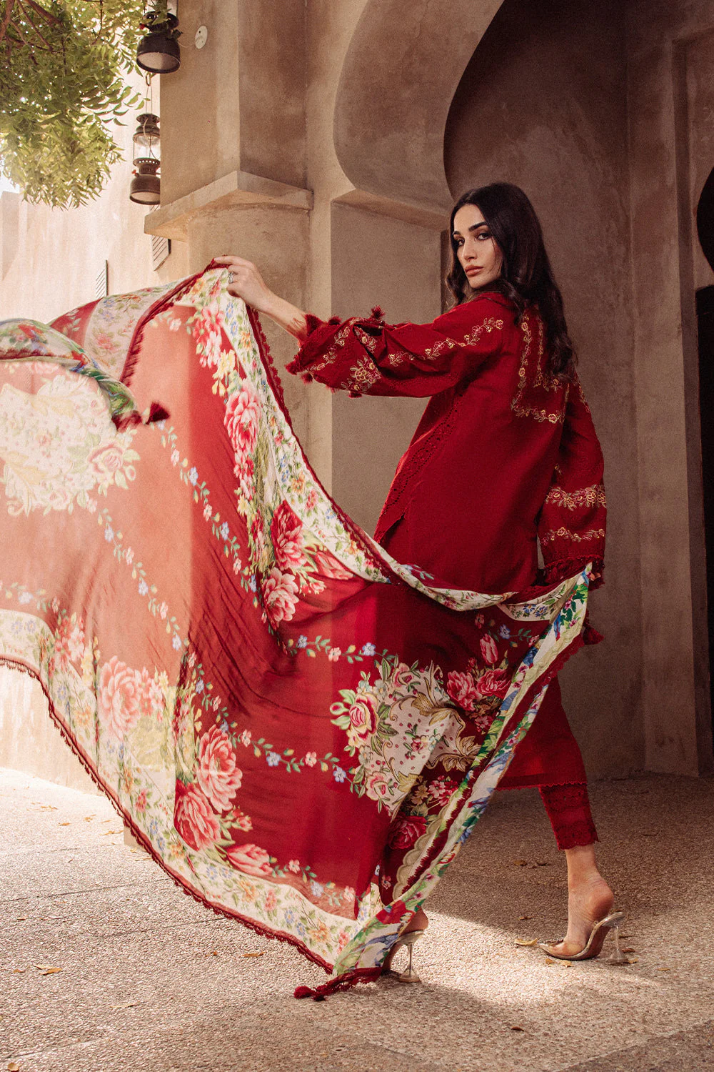 Saira Rizwan Luxury Lawn Collection – ROISE SR-05 - Image 6