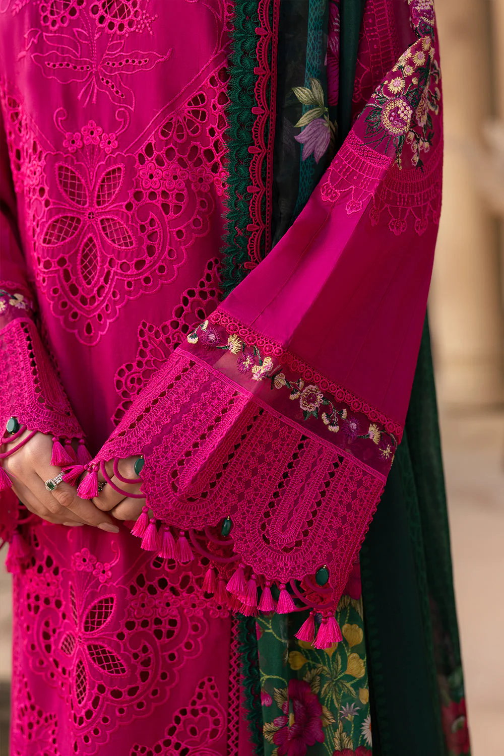 Saira Rizwan Luxury Lawn – ELODIE-SRL25-04 - Image 8