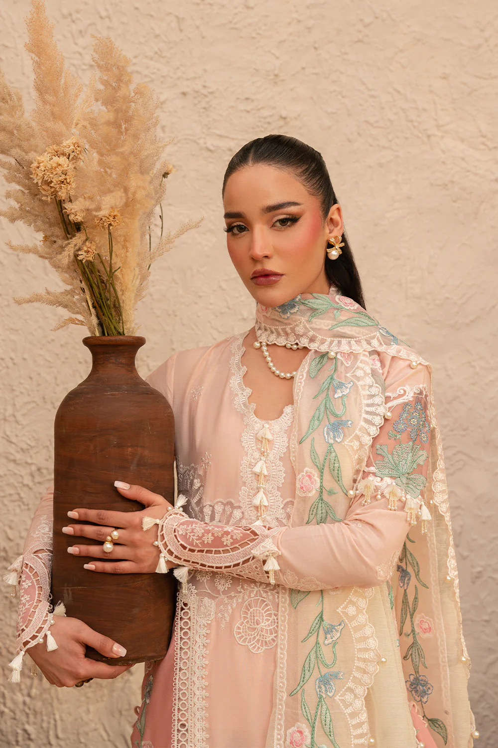 Saira Rizwan Luxury Lawn – FREYA-SRL25-09 - Image 4