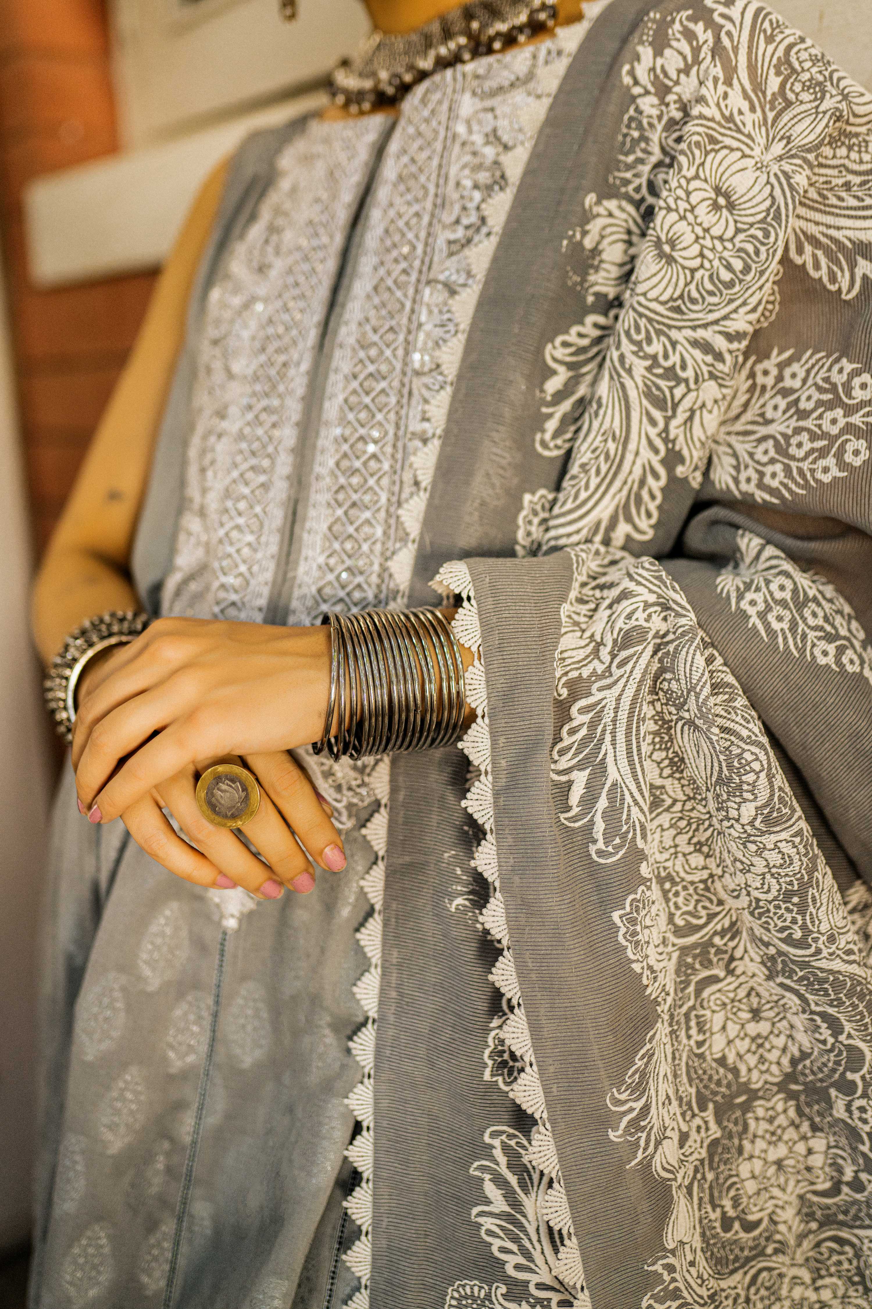 Saira Rizwan X Ittehad Lawn Collection Vol-3 – SR 08 - Image 7