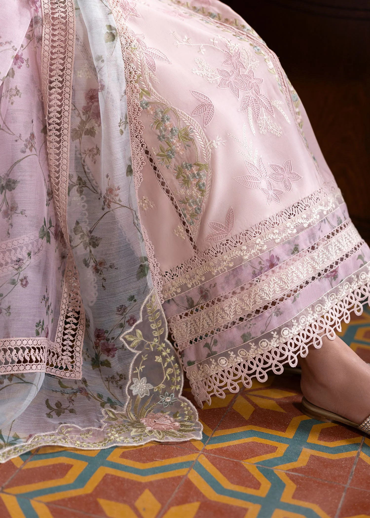 Saira Shakira Bloom Luxury Lawn โ CHLOE 3-A - Image 7
