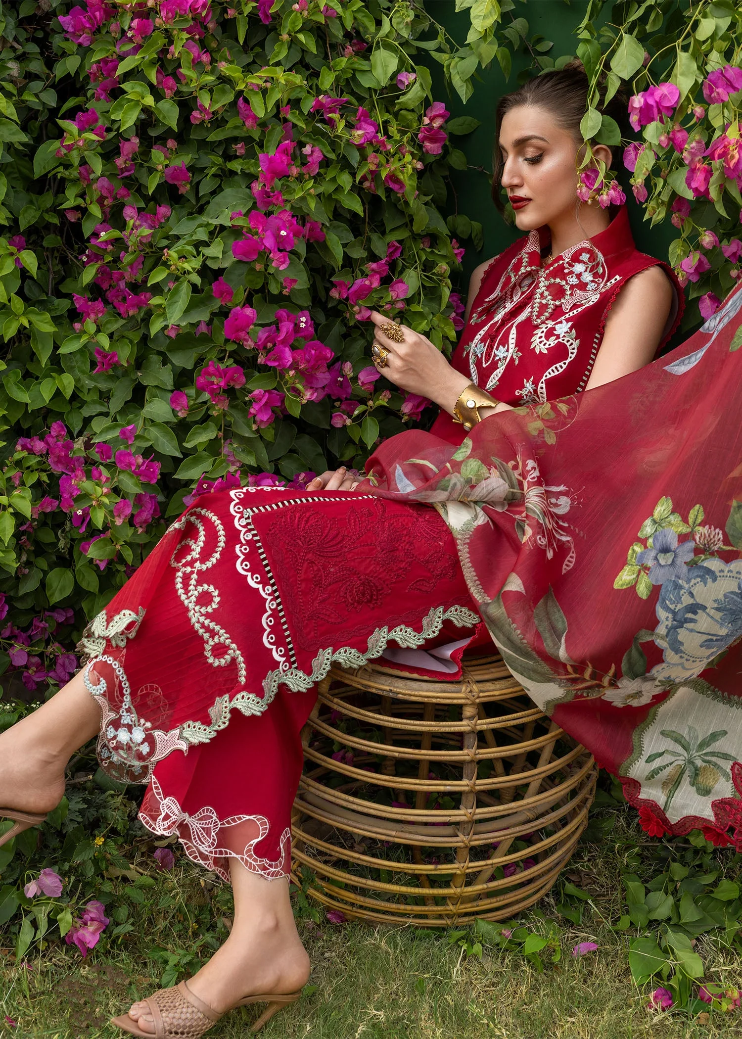 Saira Shakira Bloom Luxury Lawn – ELISE - Image 2