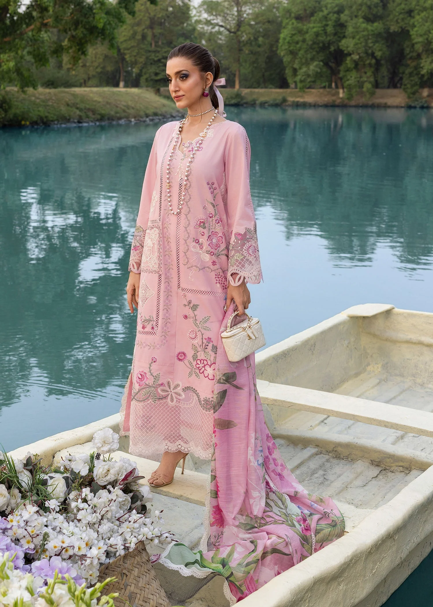 Saira Shakira Bloom Luxury Lawn – IRIS - Image 5