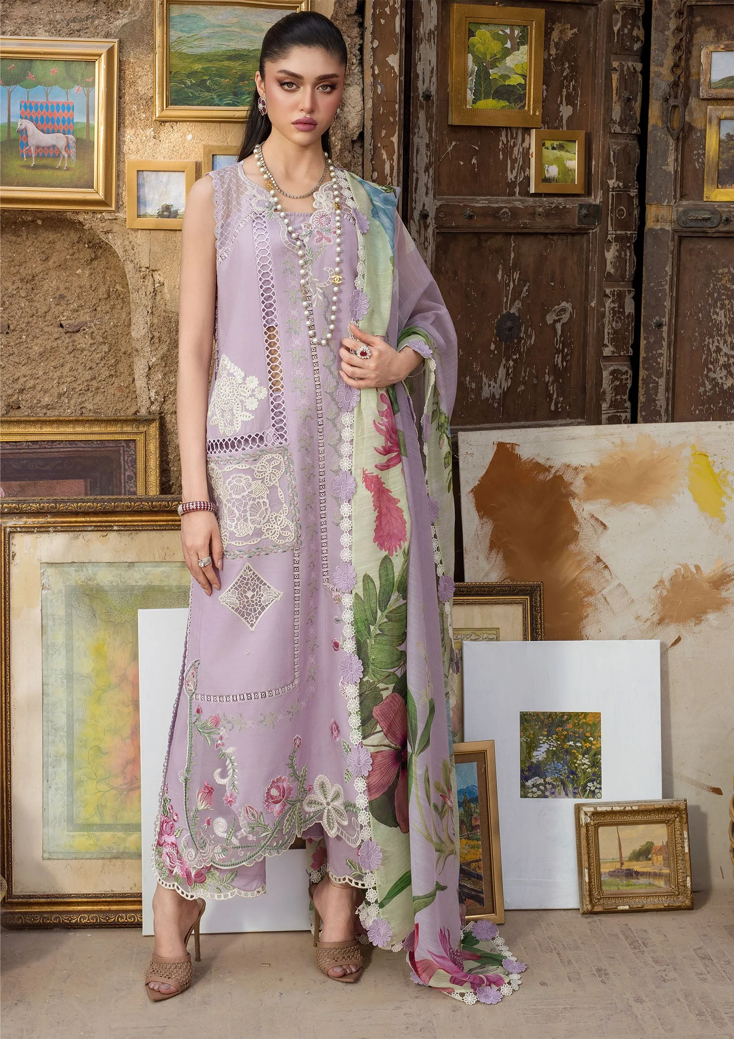 Saira Shakira Bloom Luxury Lawn – IRIS - Image 4