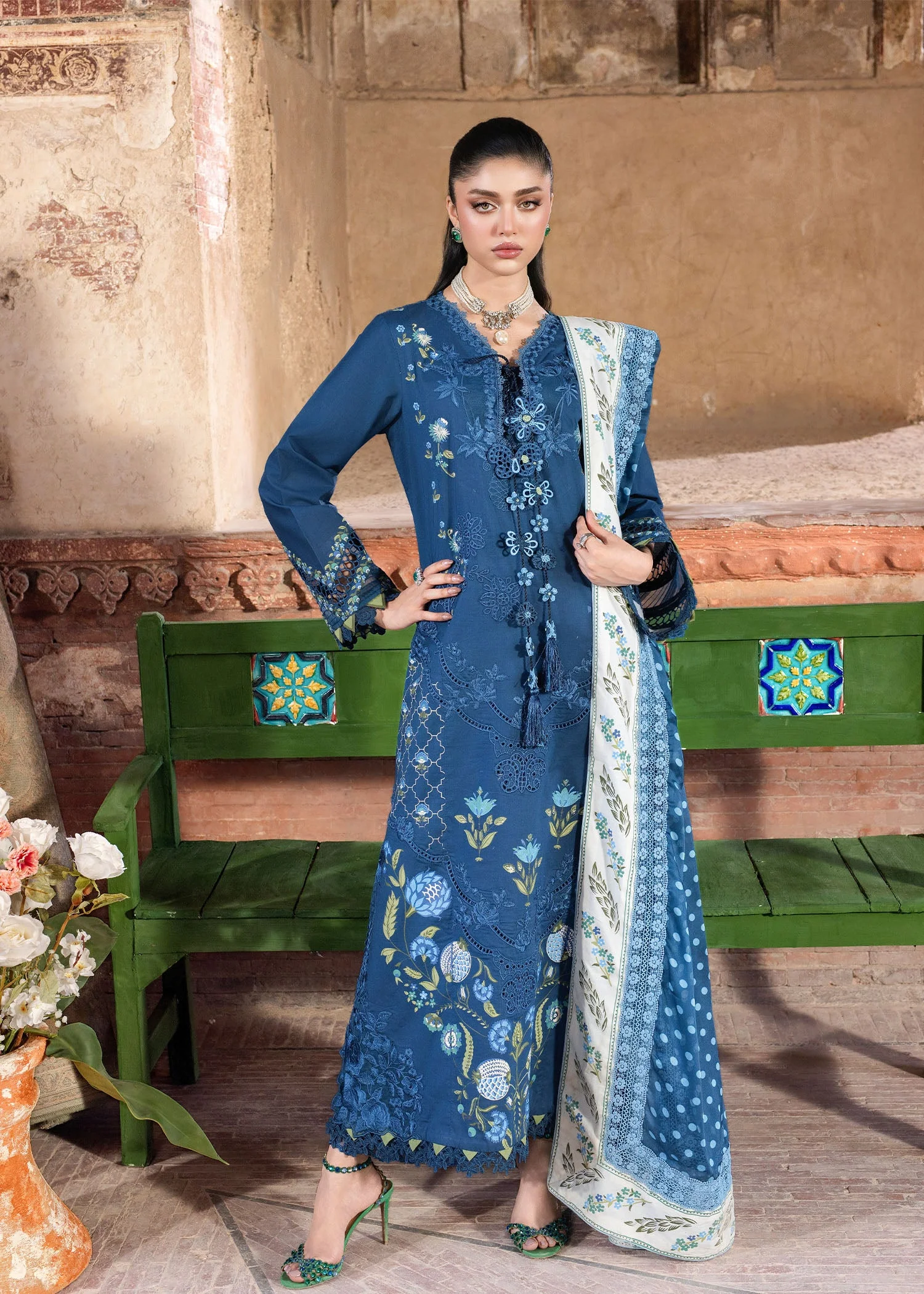 Saira Shakira Bloom Luxury Lawn – LILY - Image 3