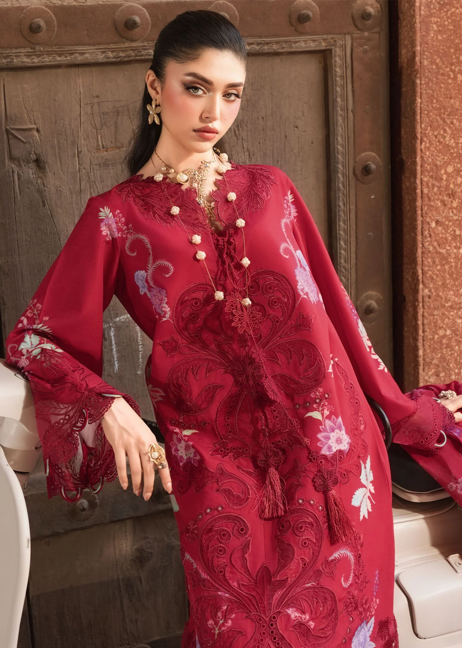 Saira Shakira Bloom Luxury Lawn – ZELIE - Image 3
