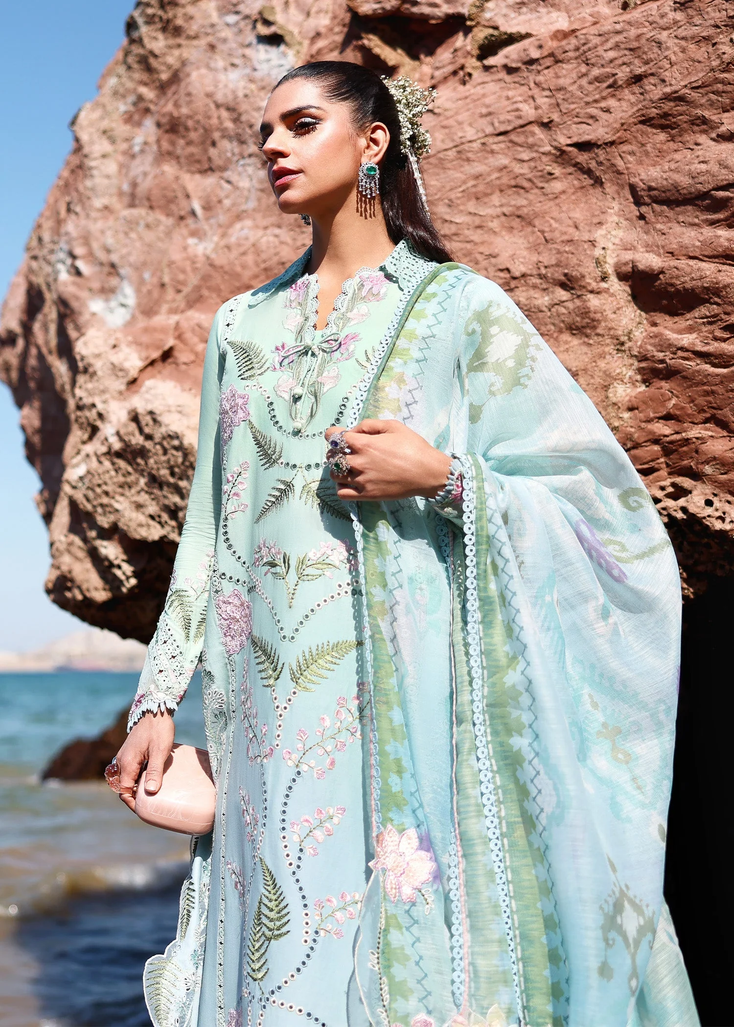 Saira Shakira Breeze Festive Luxury Lawn – TALI 3-B - Image 4