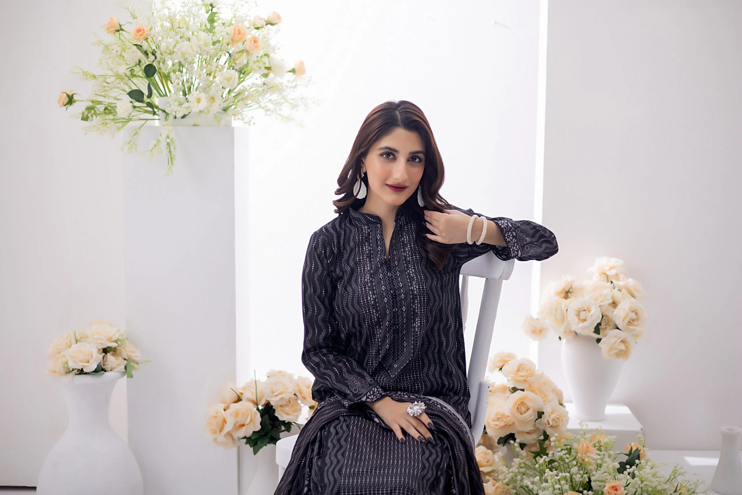 Salina Black & White Lawn Vol-2 – BNWC2-7 - Image 3