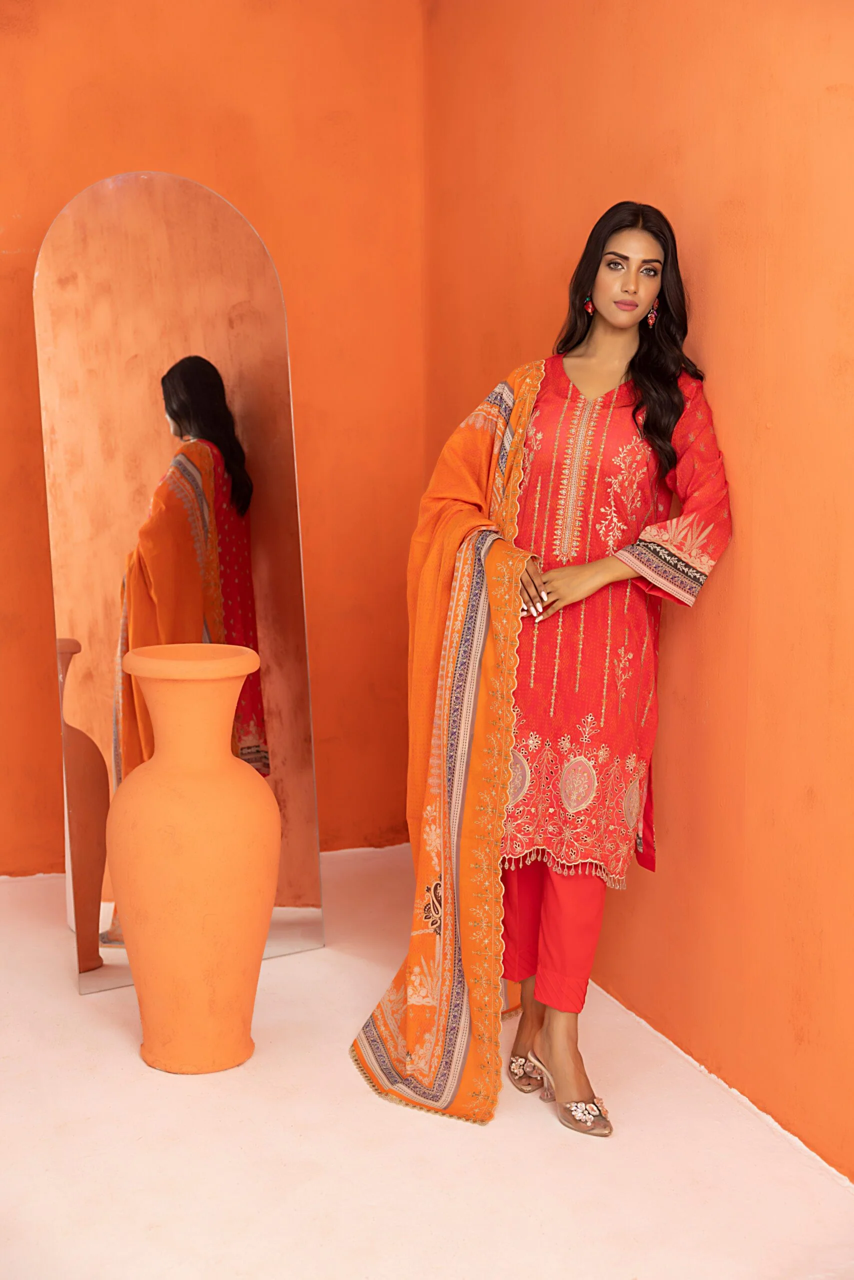Salina Cutwork Embroidered Lawn Collection 2024 – SCWE-10 - Image 4