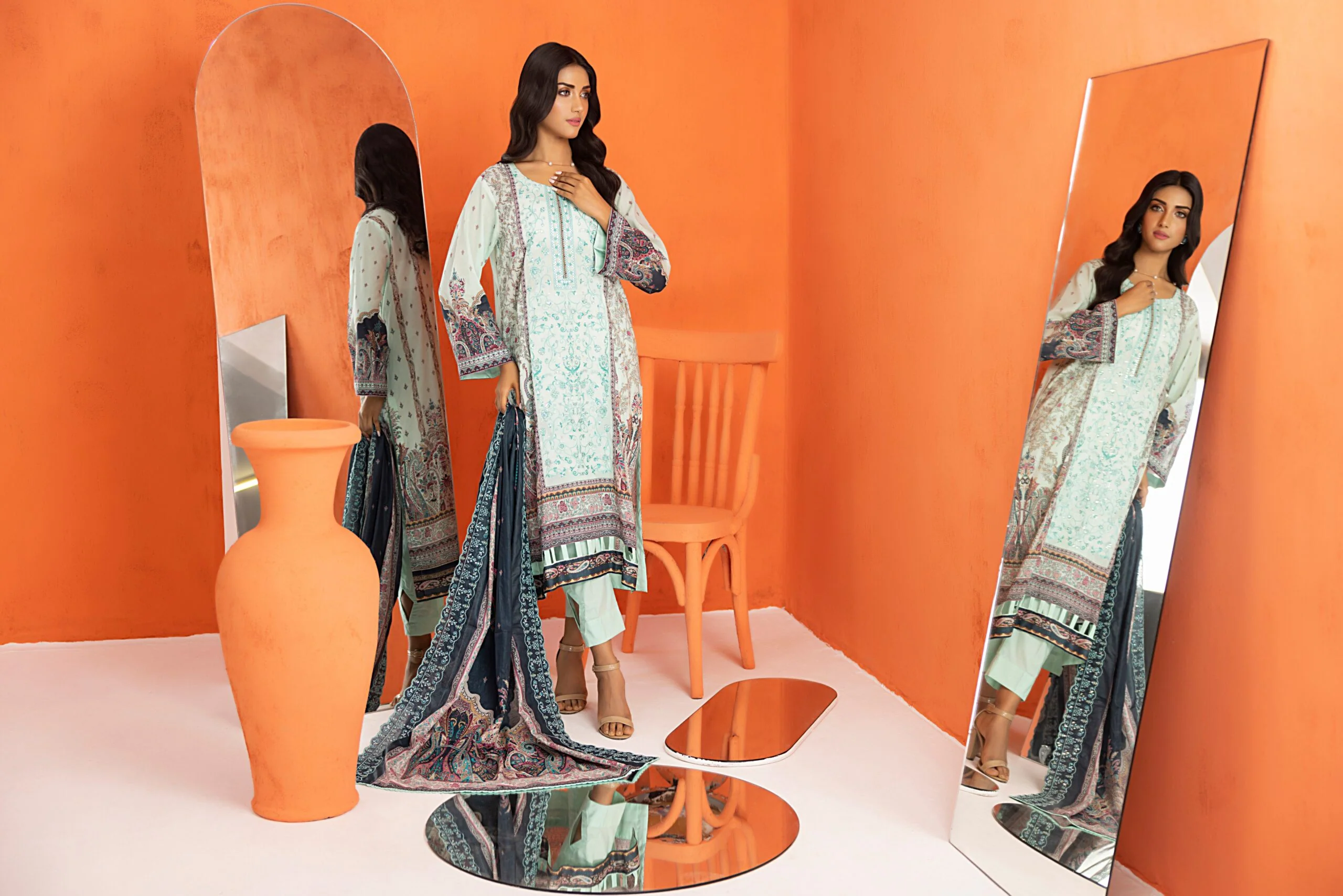 Salina Cutwork Embroidered Lawn Collection 2024 – SCWE-3 - Image 6