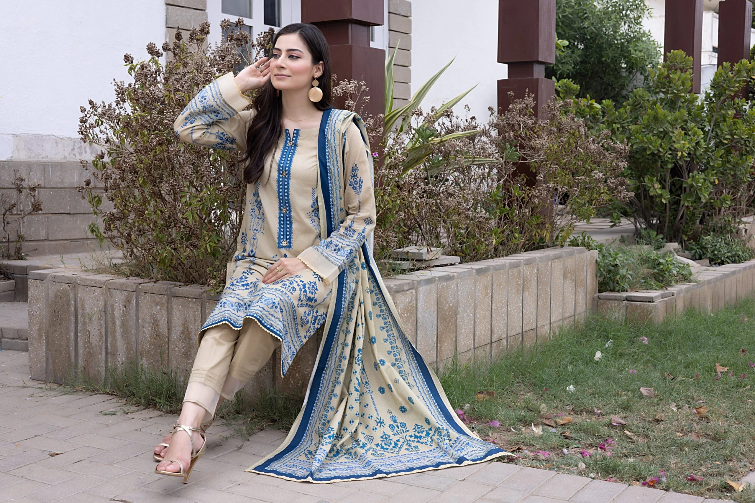 Salina Digital Printed Lawn Collection Vol 2 2024 –SPLV2-6 - Image 5