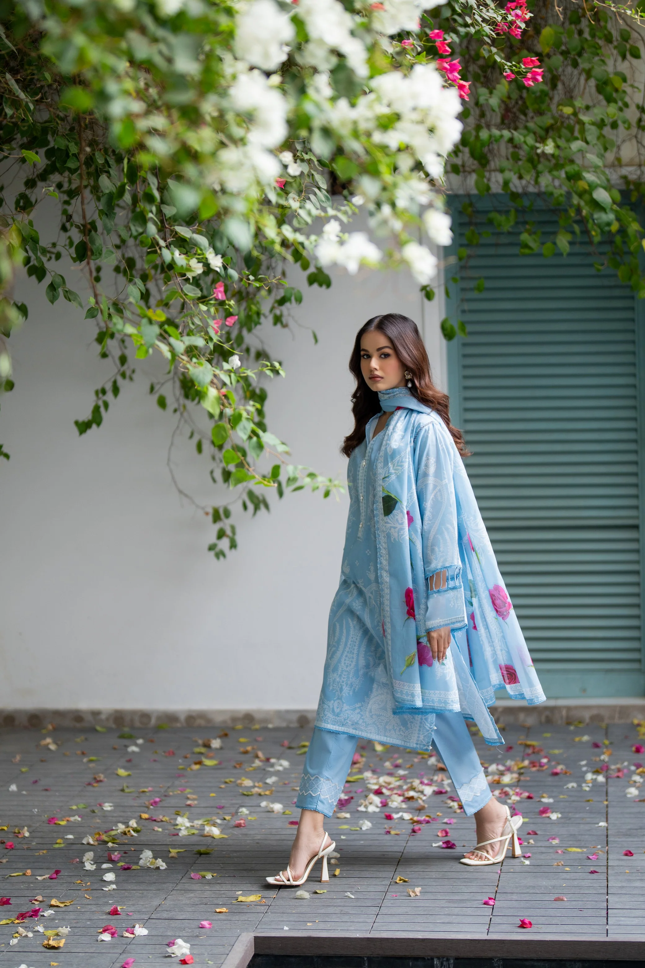 Salina Digital Printed Lawn V1 – SDPL25V1-9 - Image 4