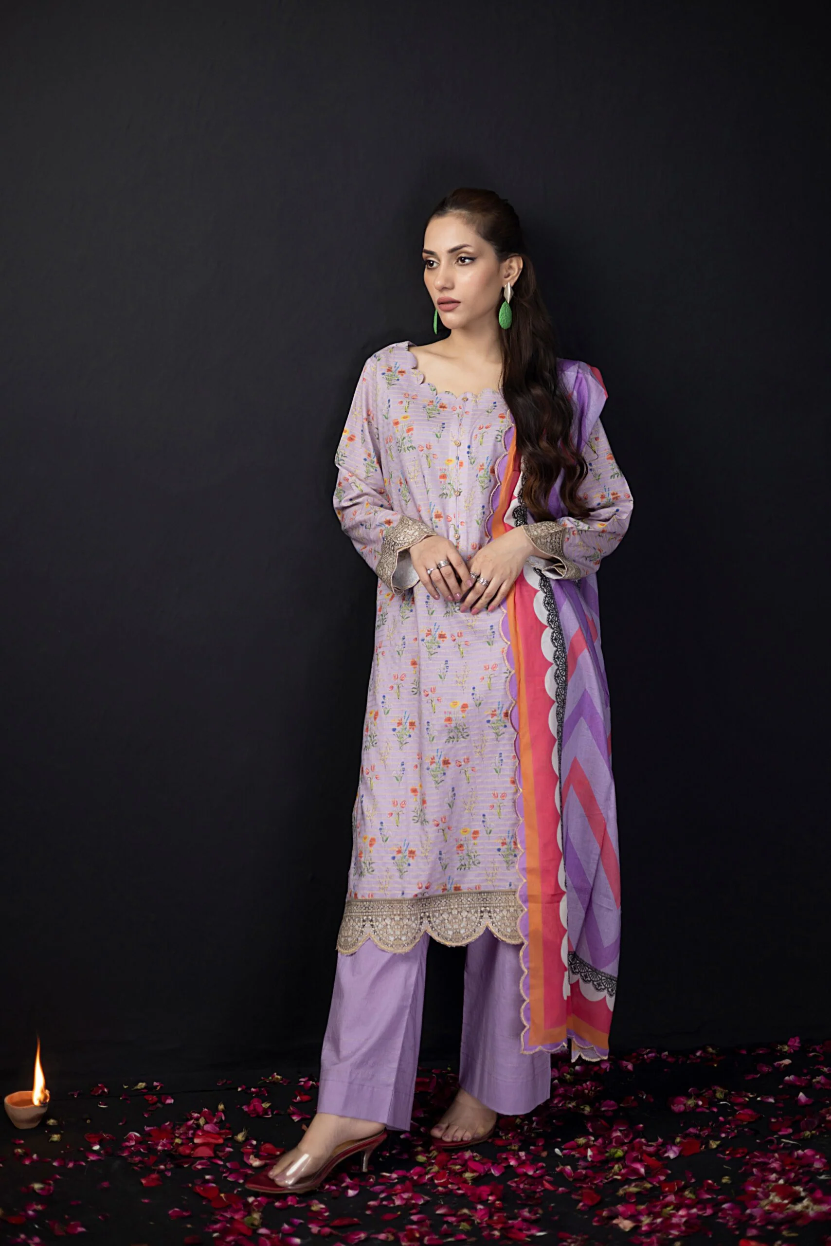 Salina Mushk Lawn Collection Vol-1 – SMV1-13 - Image 4