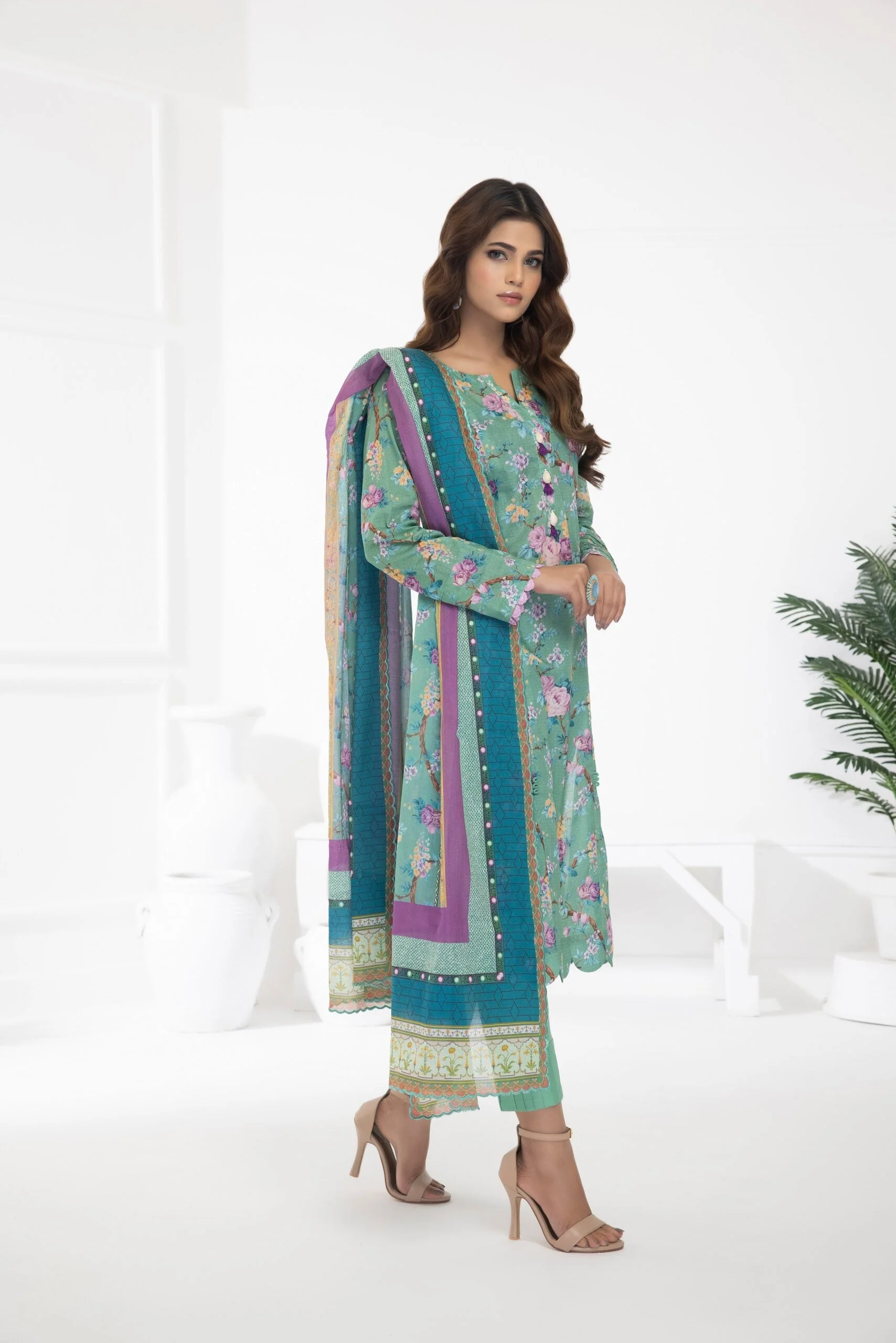 Salina Printed Lawn Collection 2023 Vol-6 – S6-1 - Image 5