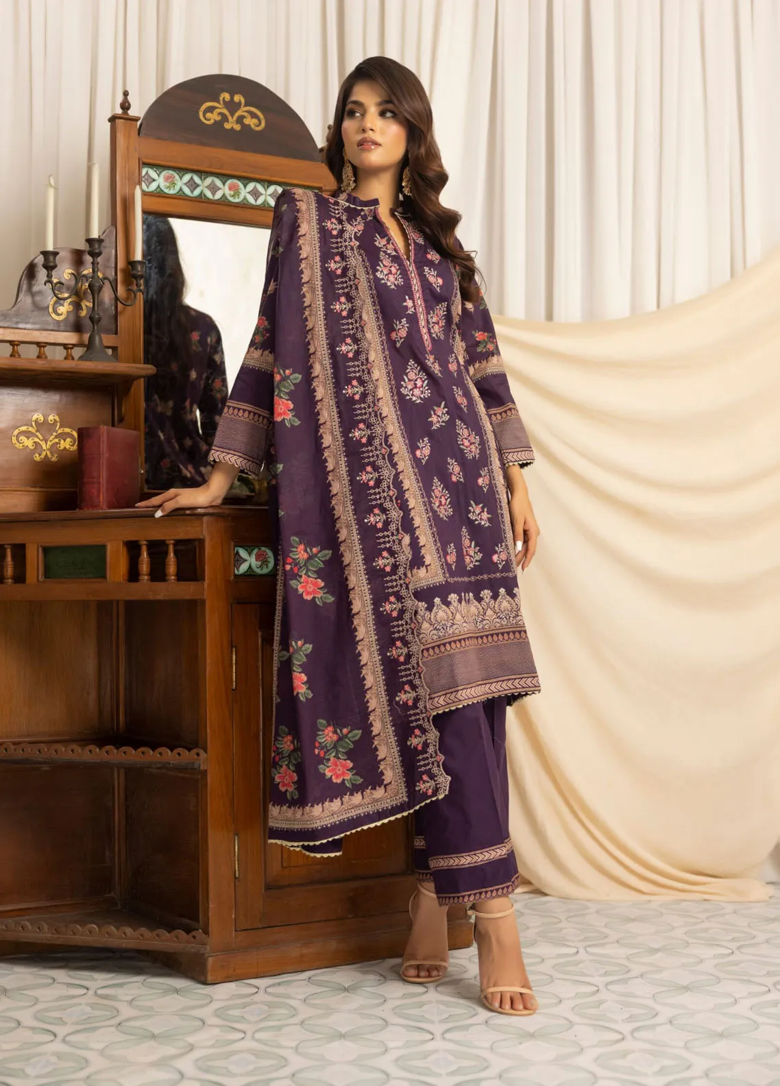 Salina Printed Lawn Collection with Cutwork Dupatta 25-V3 – D-04