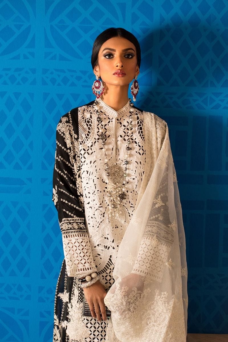 Sana Safinaz Luxury Lawn Collection 2020 – 5A - Image 5