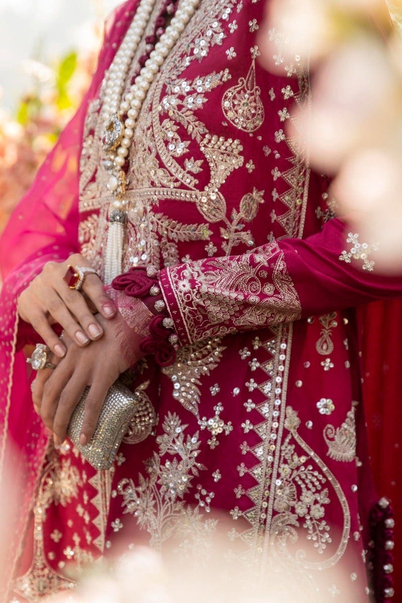 Sana Safinaz Luxury Lawn Collection 2022 – L221-013B-CH - Image 13