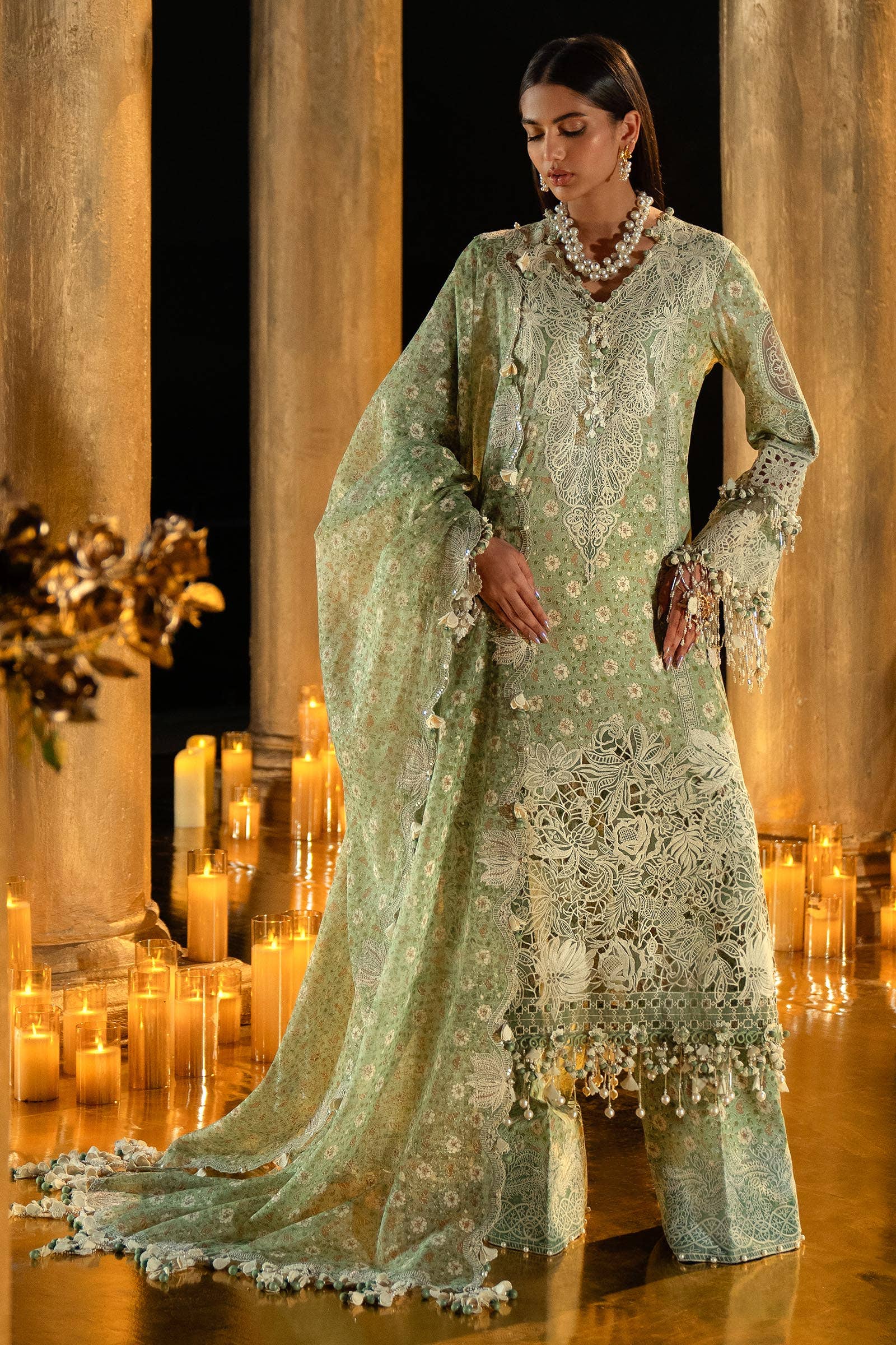 Sana Safinaz Luxury Lawn Collection 2024 – L241-005B-3CU - Image 2