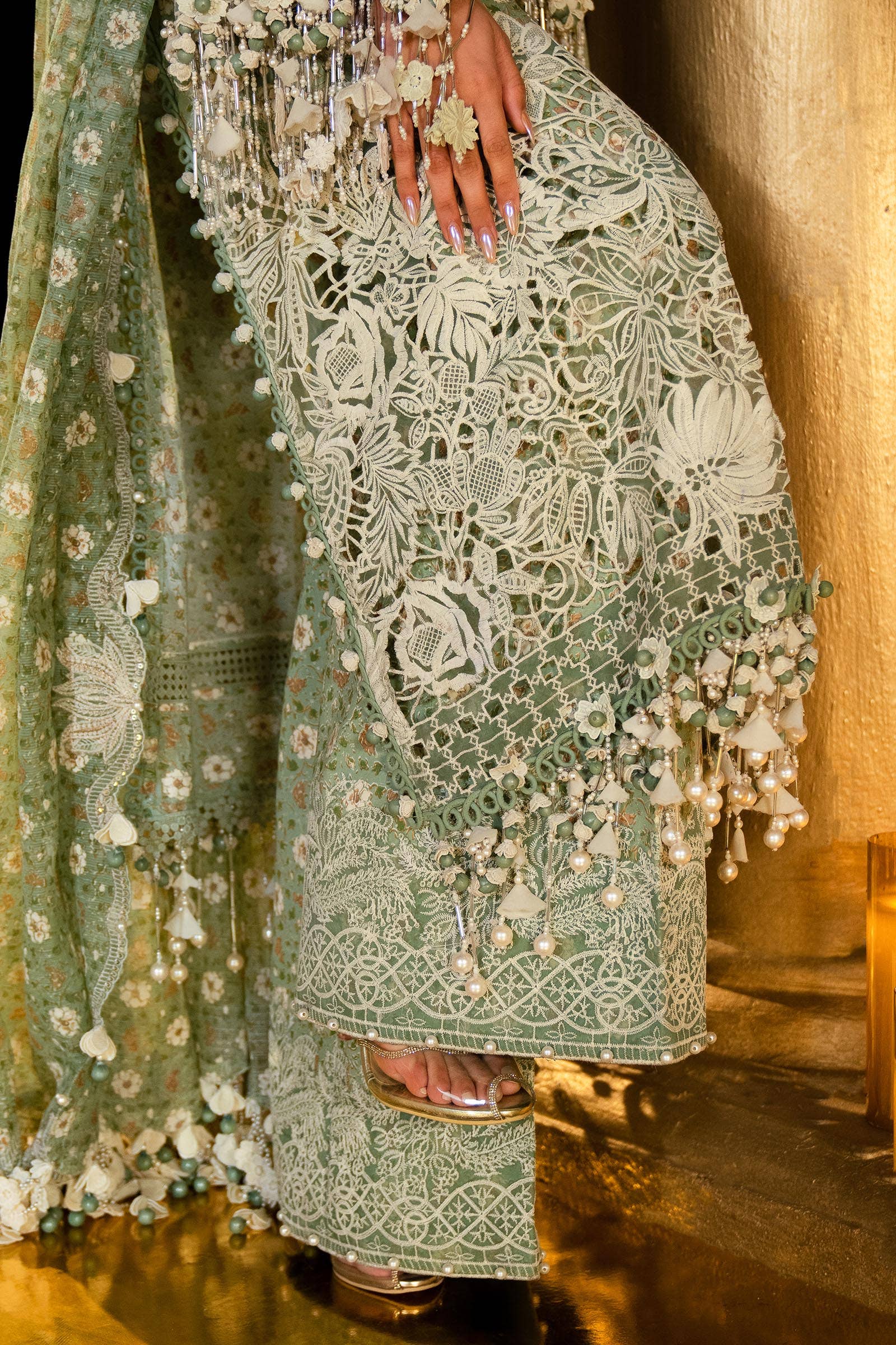 Sana Safinaz Luxury Lawn Collection 2024 – L241-005B-3CU - Image 3
