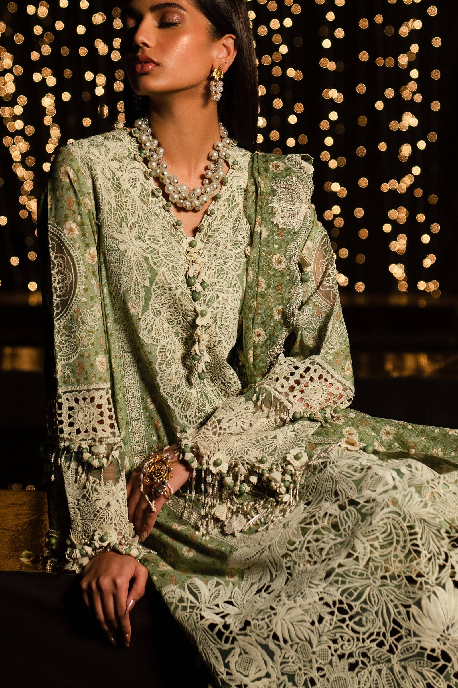 Sana Safinaz Luxury Lawn Collection 2024 – L241-005B-3CU - Image 5