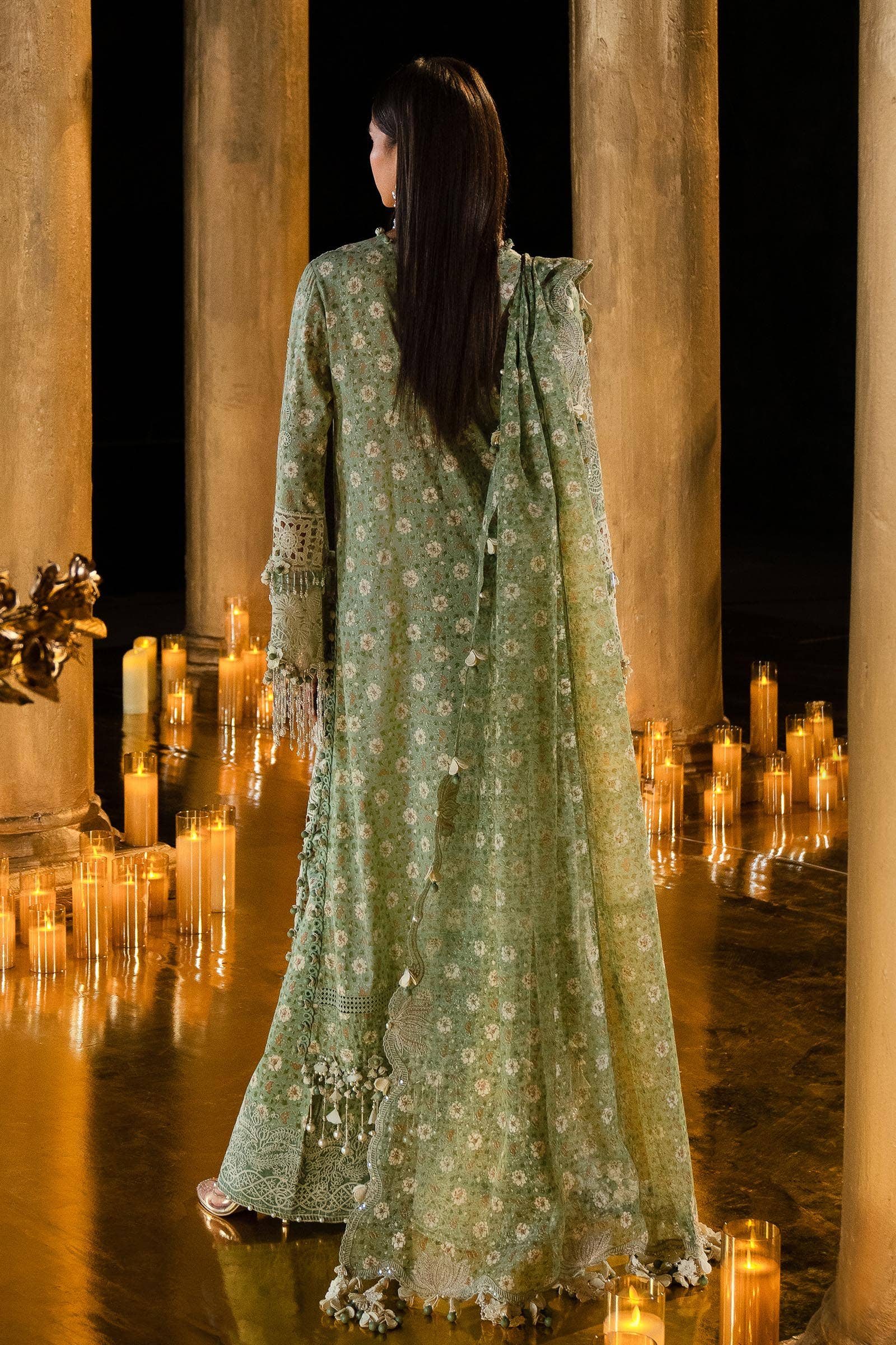 Sana Safinaz Luxury Lawn Collection 2024 – L241-005B-3CU - Image 7