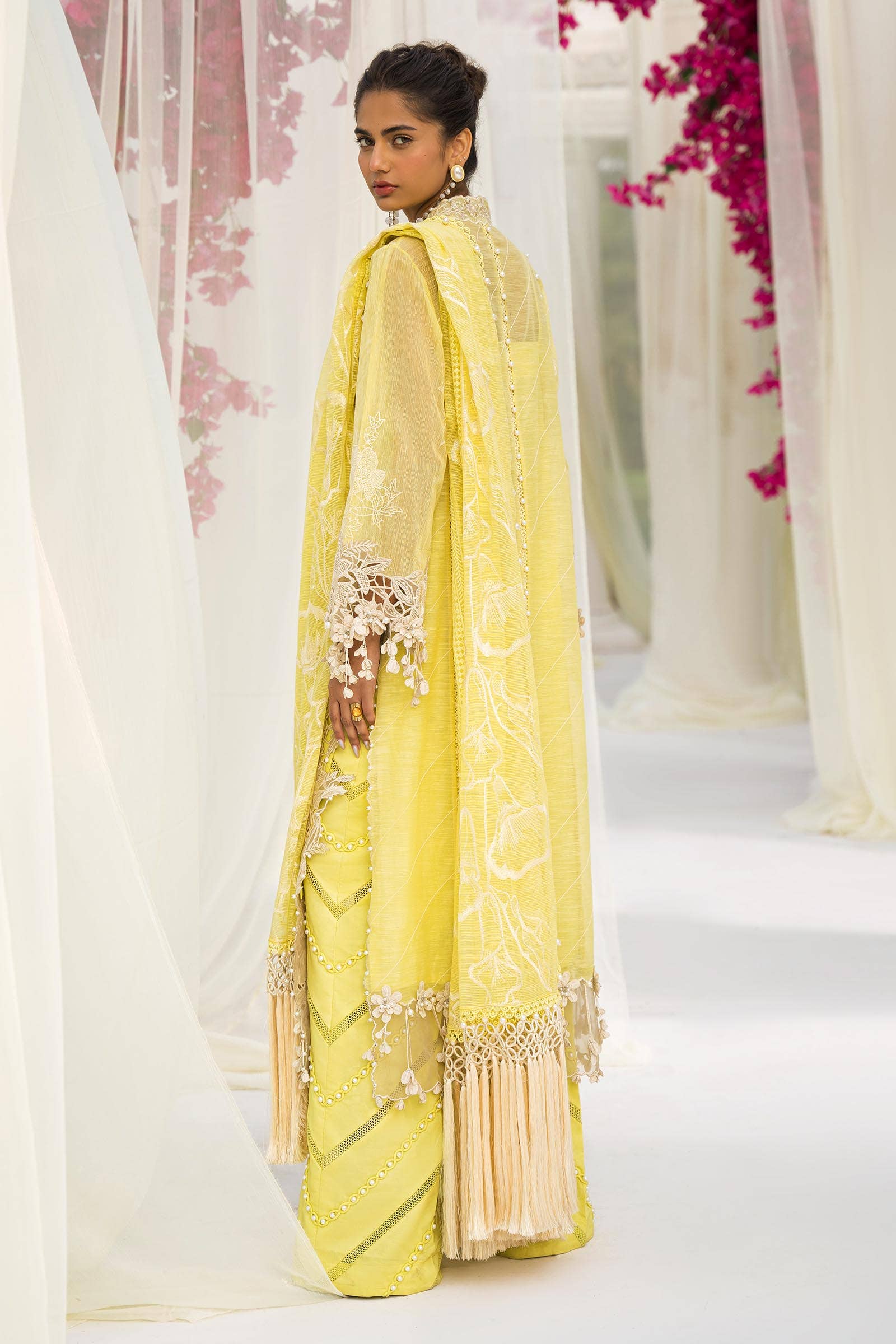 Sana Safinaz Luxury Lawn Collection 2024 – L241-010A-3CV - Image 11