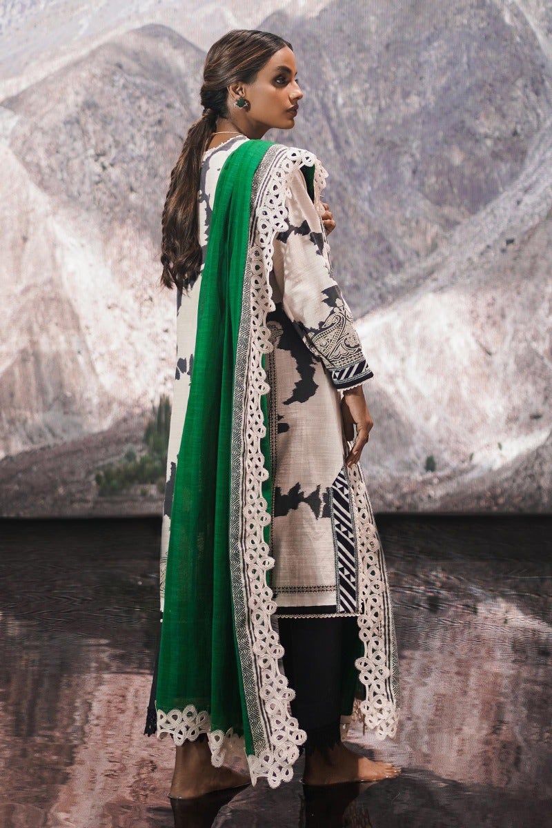 Sana Safinaz Mahay Winter Collection 2022 – H222-002A-CQ - Image 3