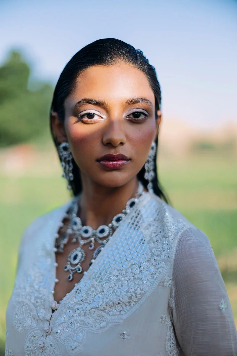 Sana Safinaz Raahi Luxury Lawn Collection 2023 – L231-005A-CH - Image 9
